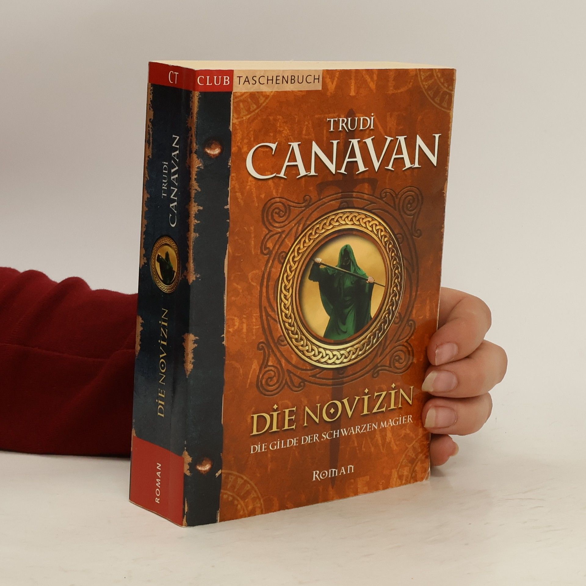 Trudi Canavan Die Novizin