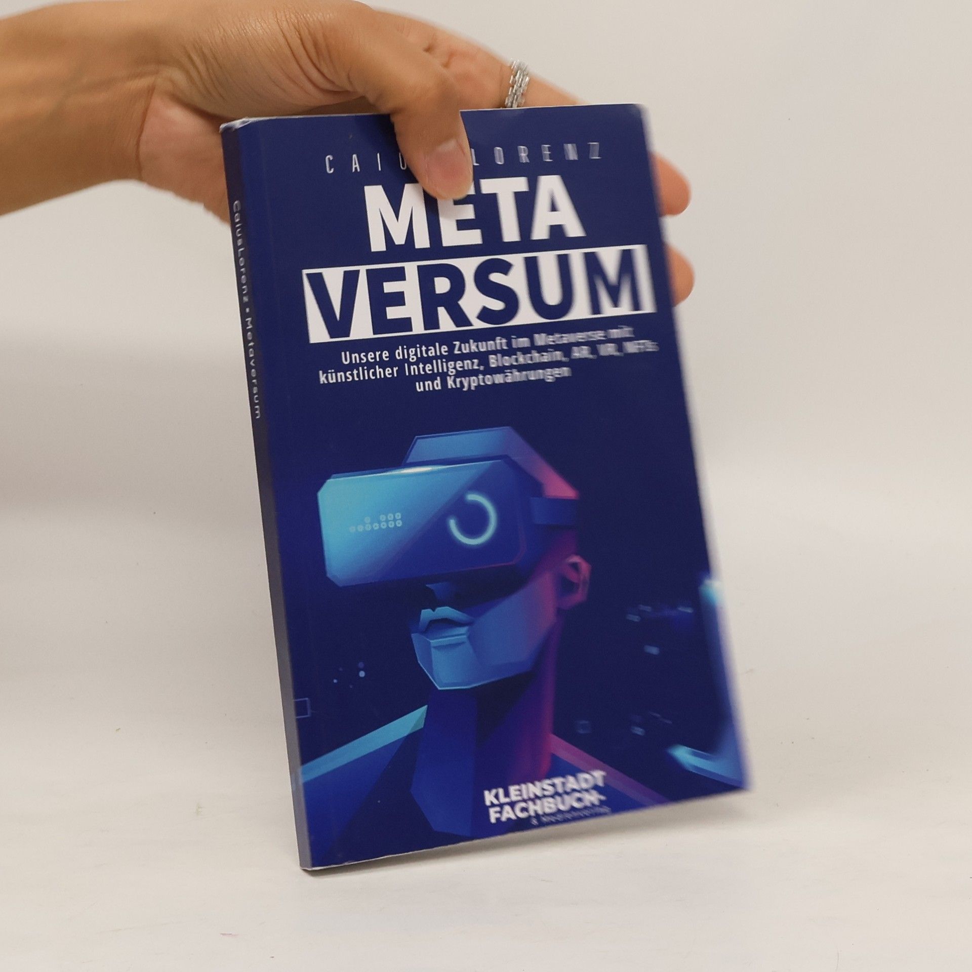 Caius Lorenz Metaversum