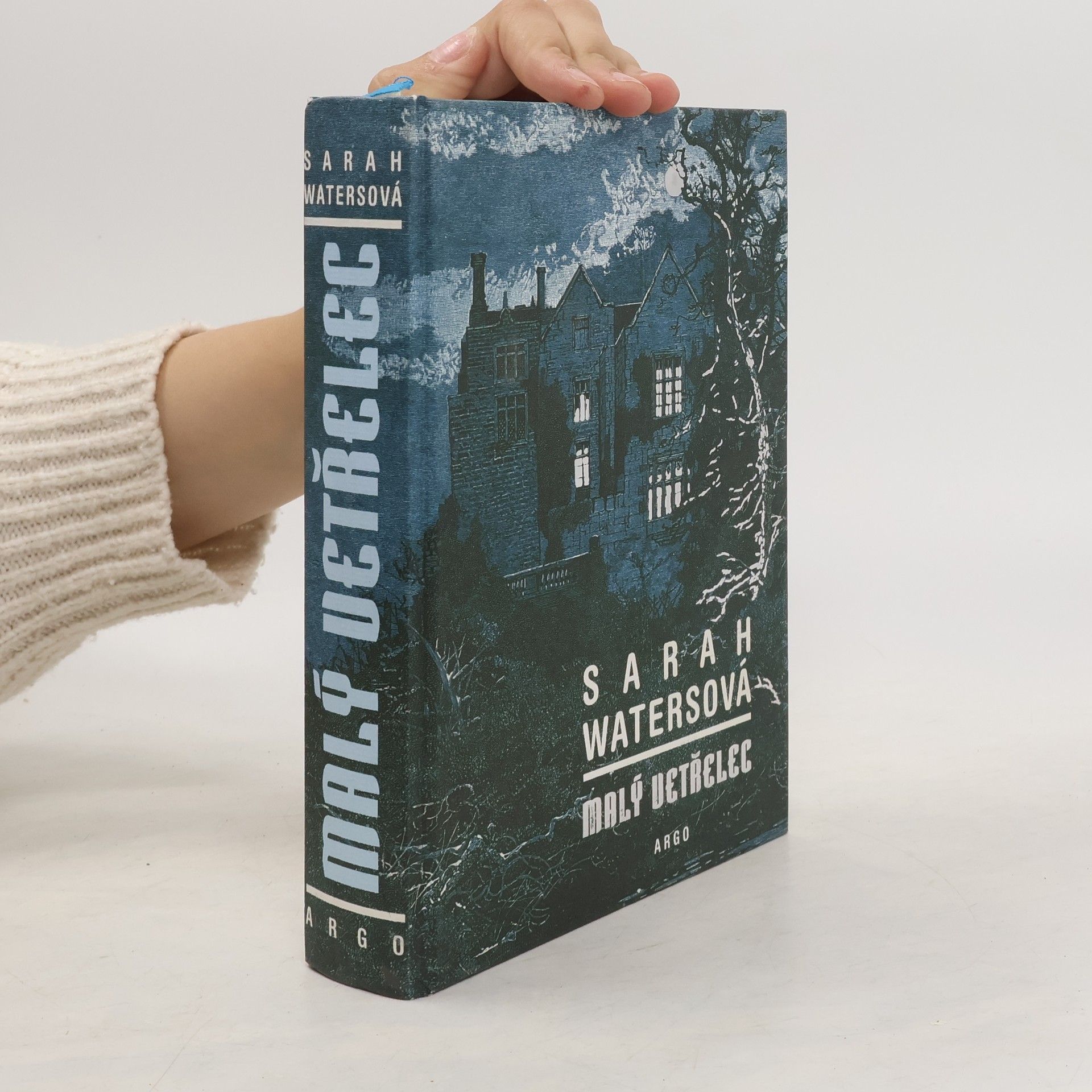 Sarah Waters Malý vetřelec