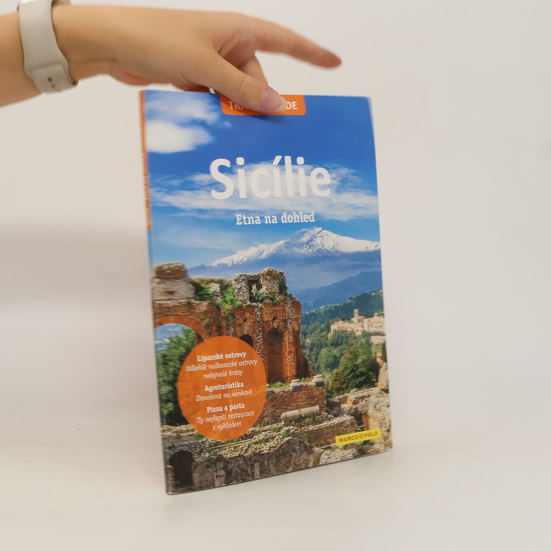 kolektiv Sicílie. Etna na dohled