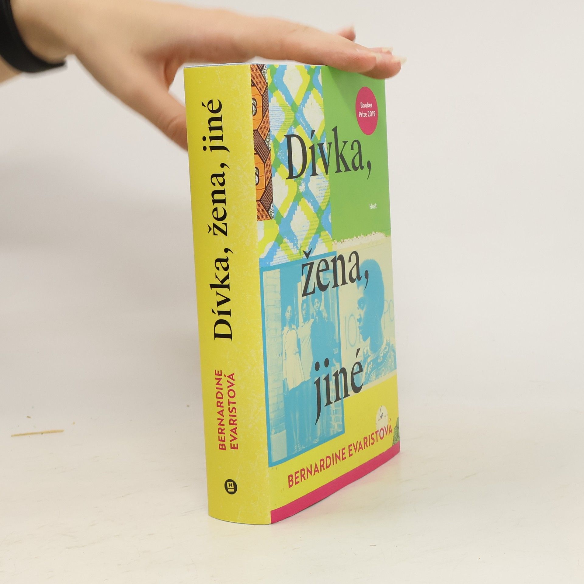 Bernardine Evaristo Dívka, žena, jiné