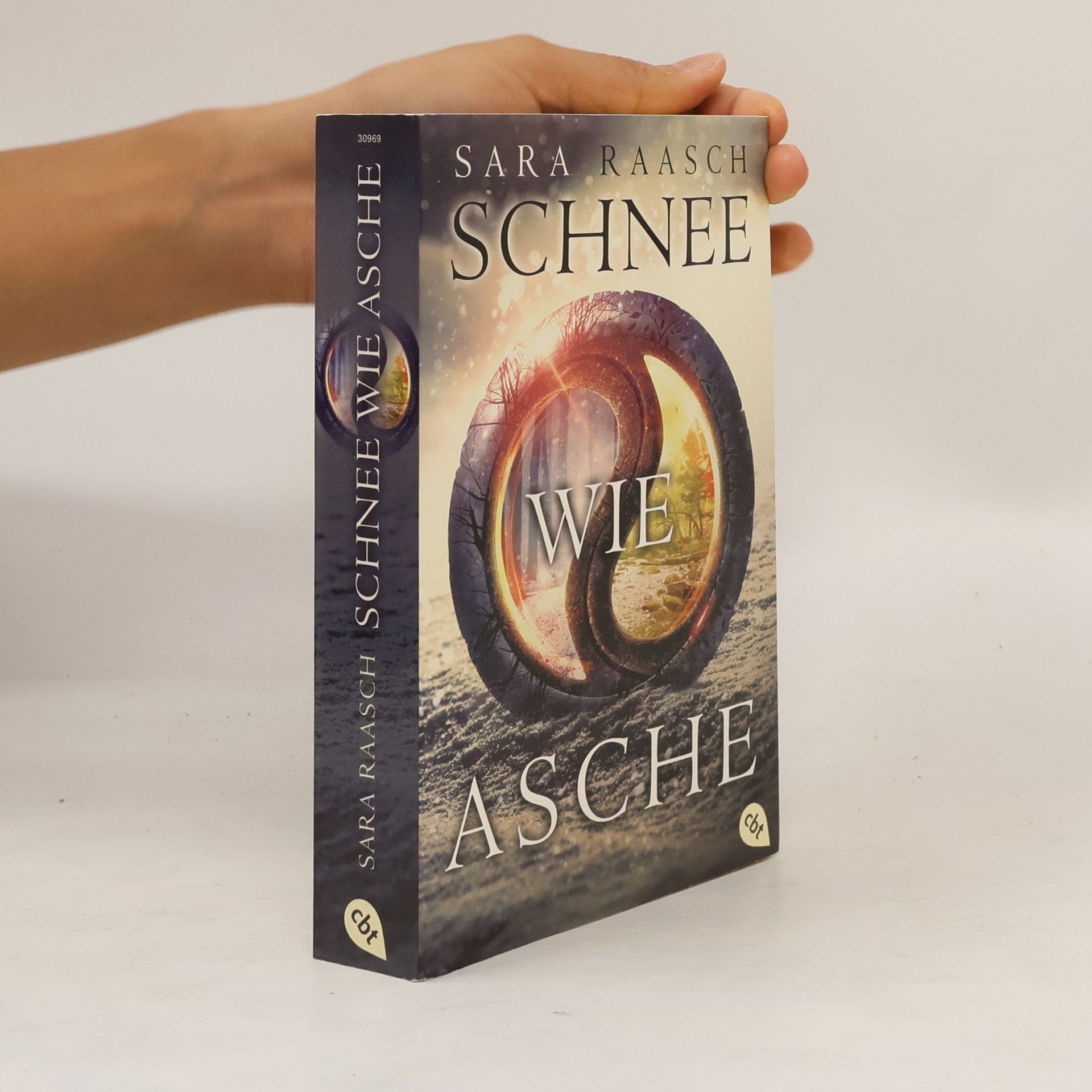 Sara Raash Schnee wie Asche