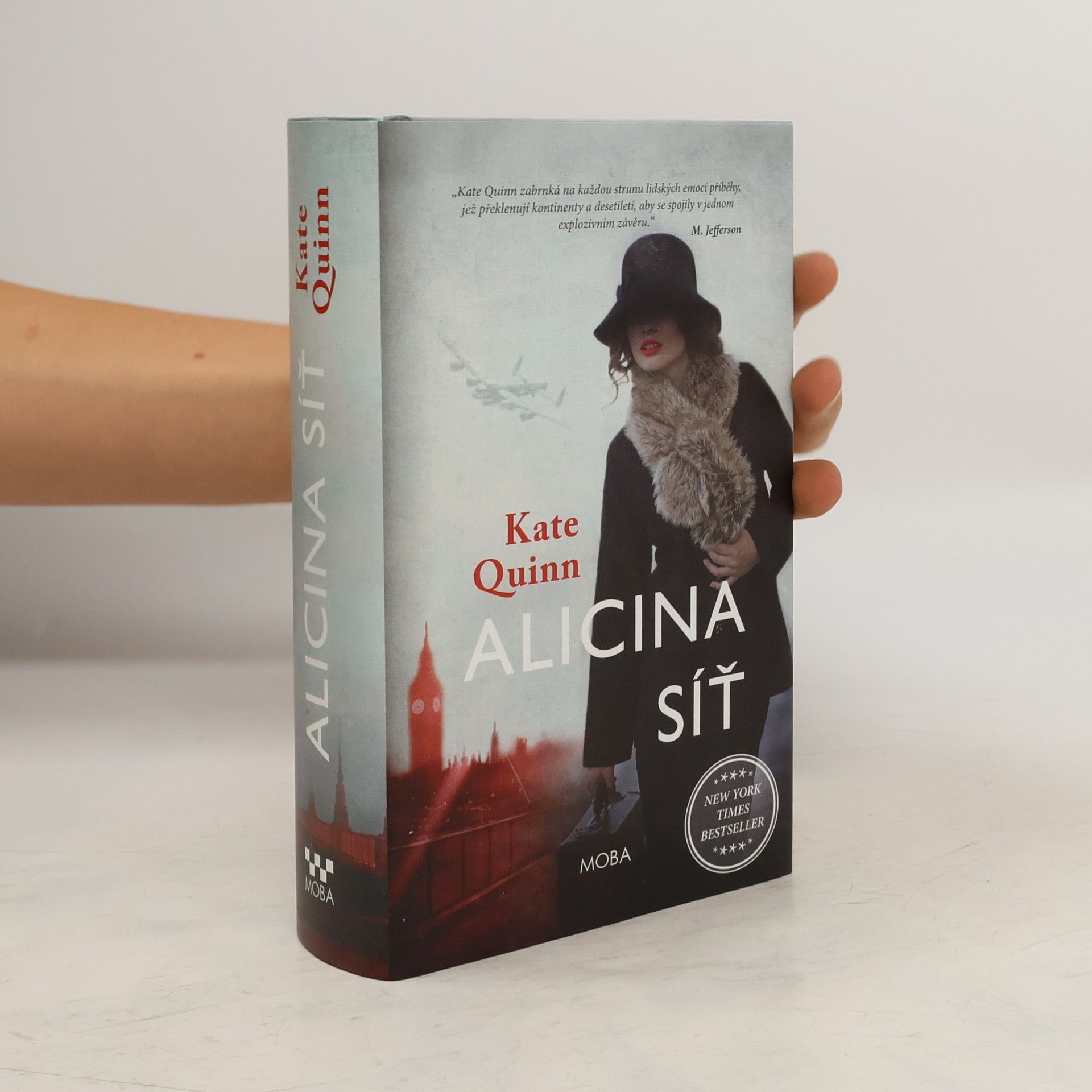 Kate Quinn Alicina síť