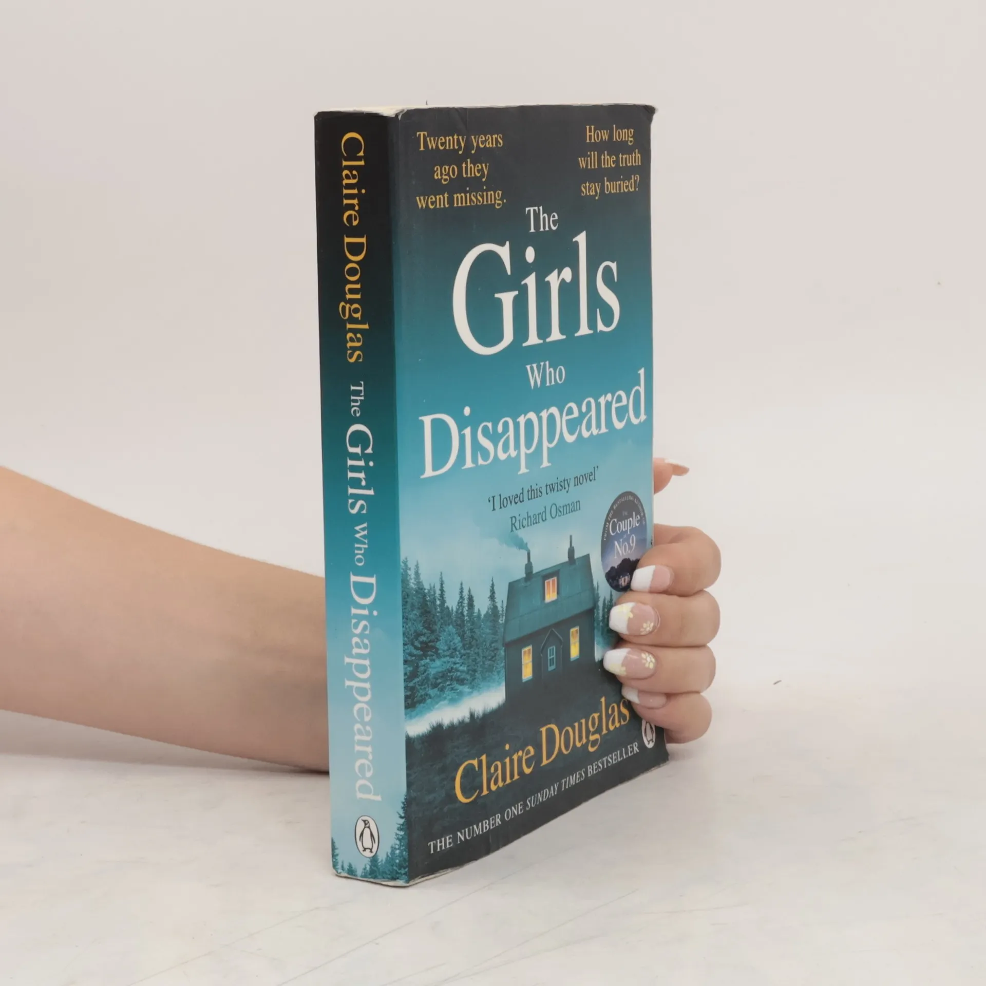 The Girls Who Disappeared | Book | Paperback | Claire Douglas | EN