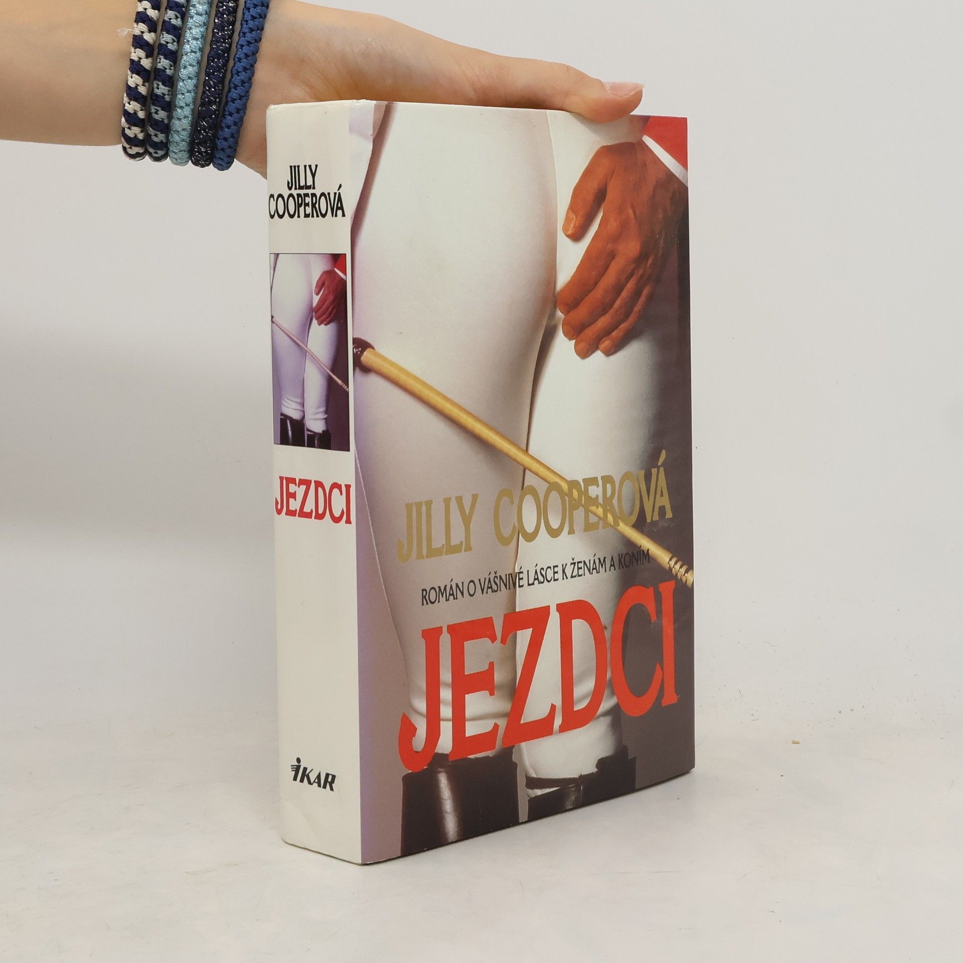 Jilly Cooper Jezdci. 1. díl