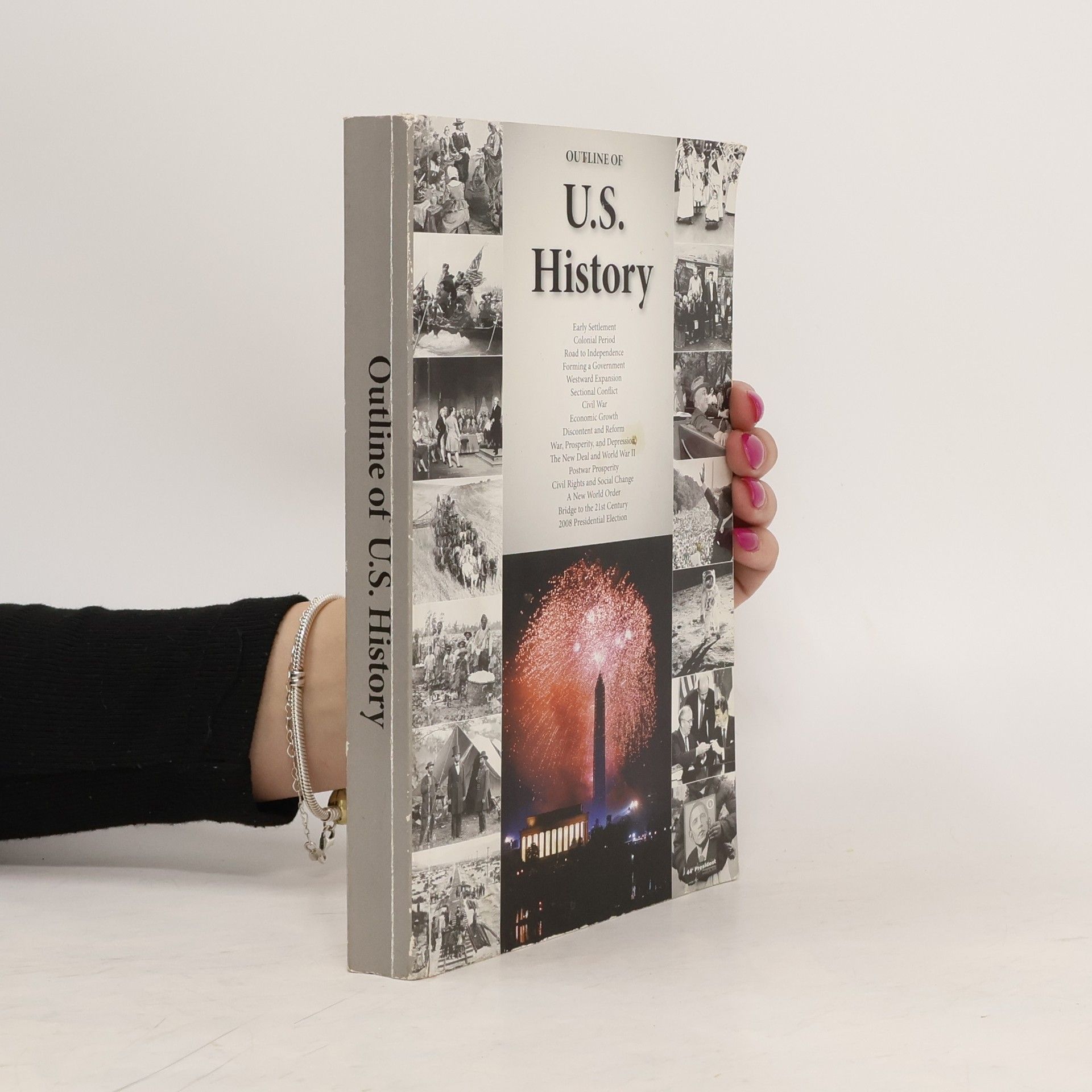 Collectif d'auteurs Outline of U.S. History