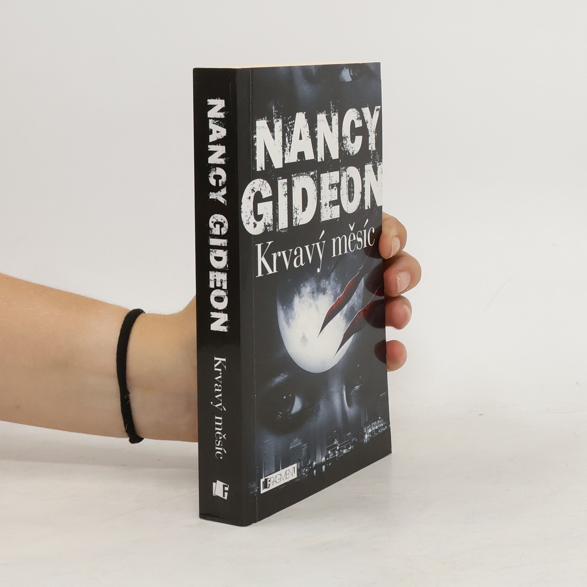 Nancy Gideon Krvavý měsíc