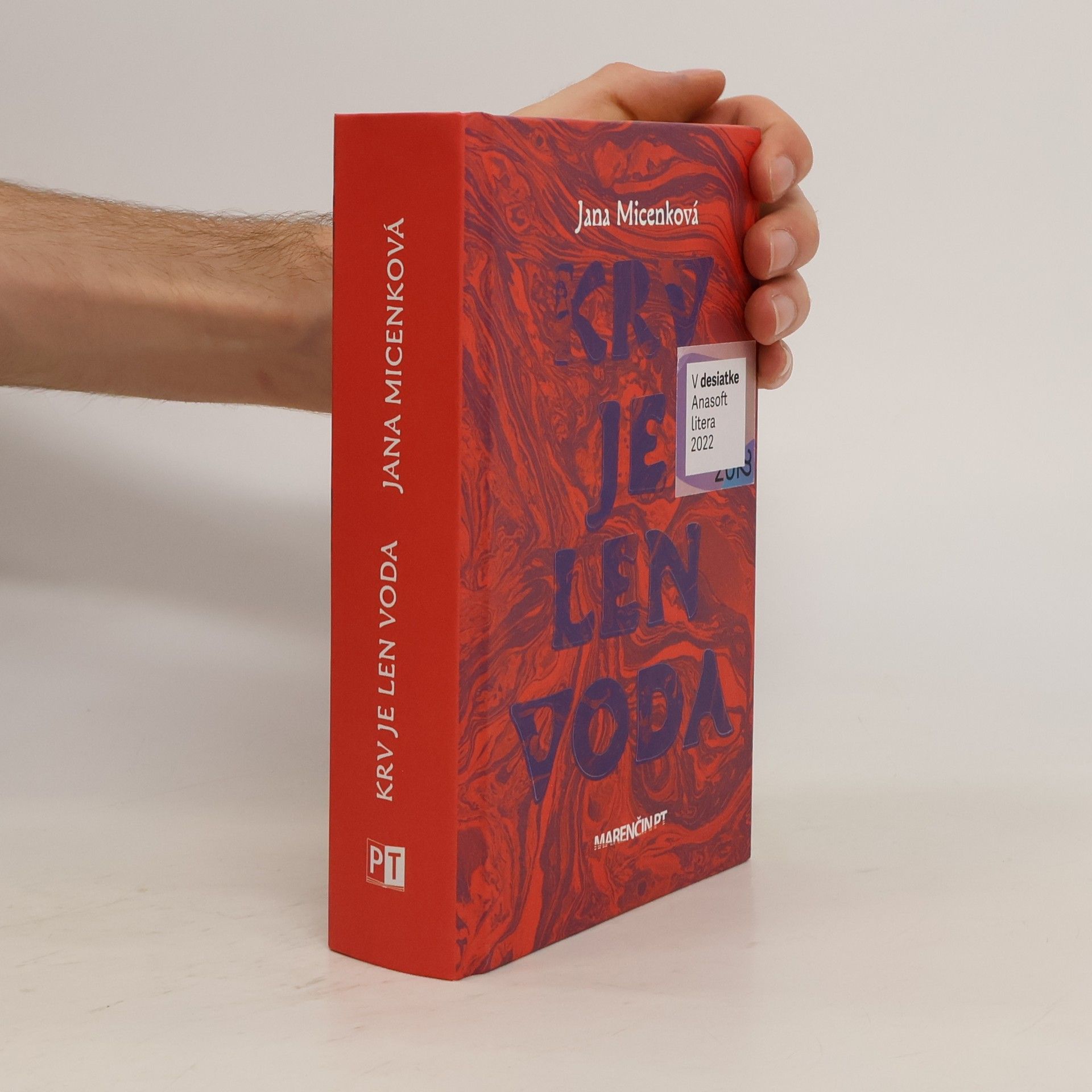 Jana Micenková Krv je len voda