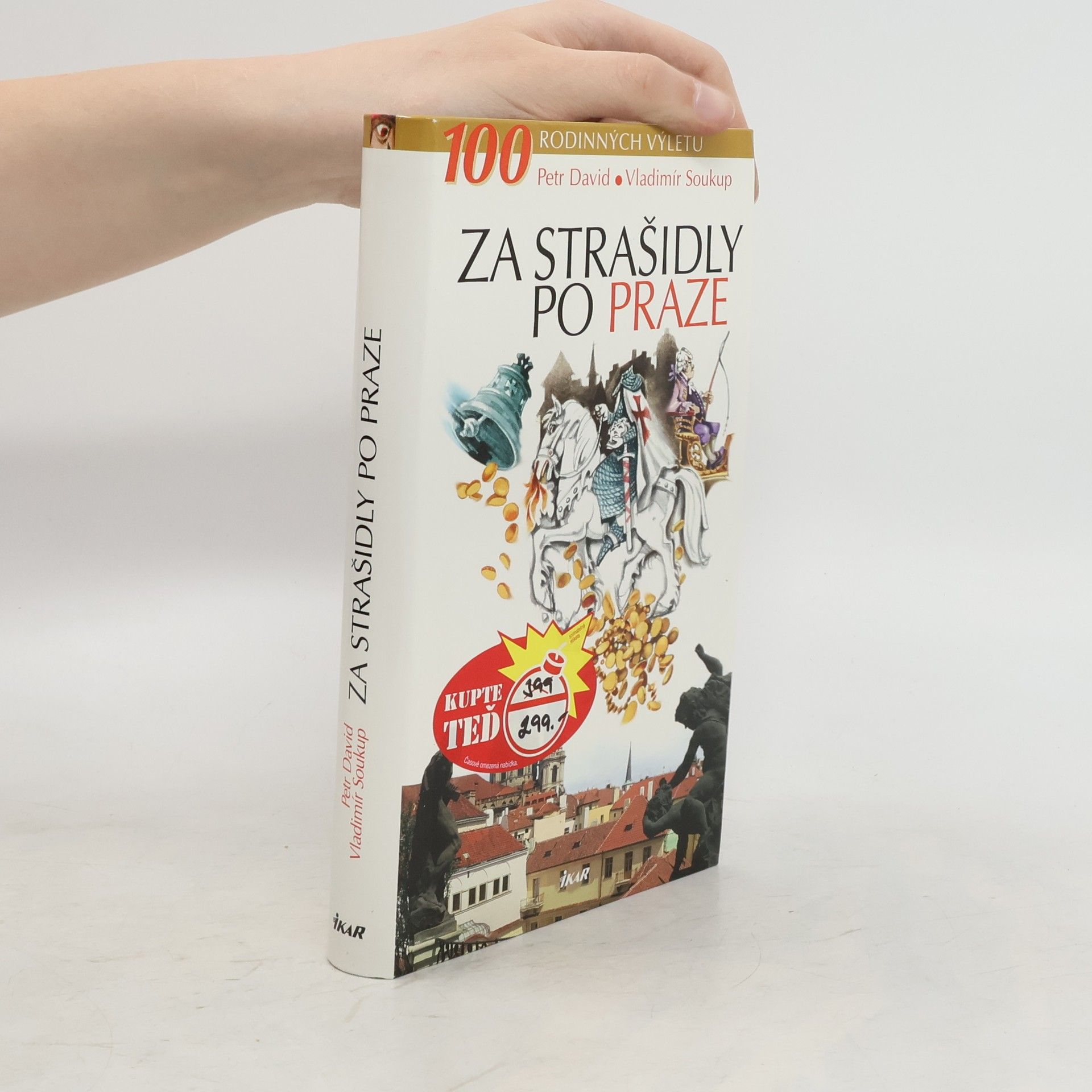 Petr David Za strašidly po Praze