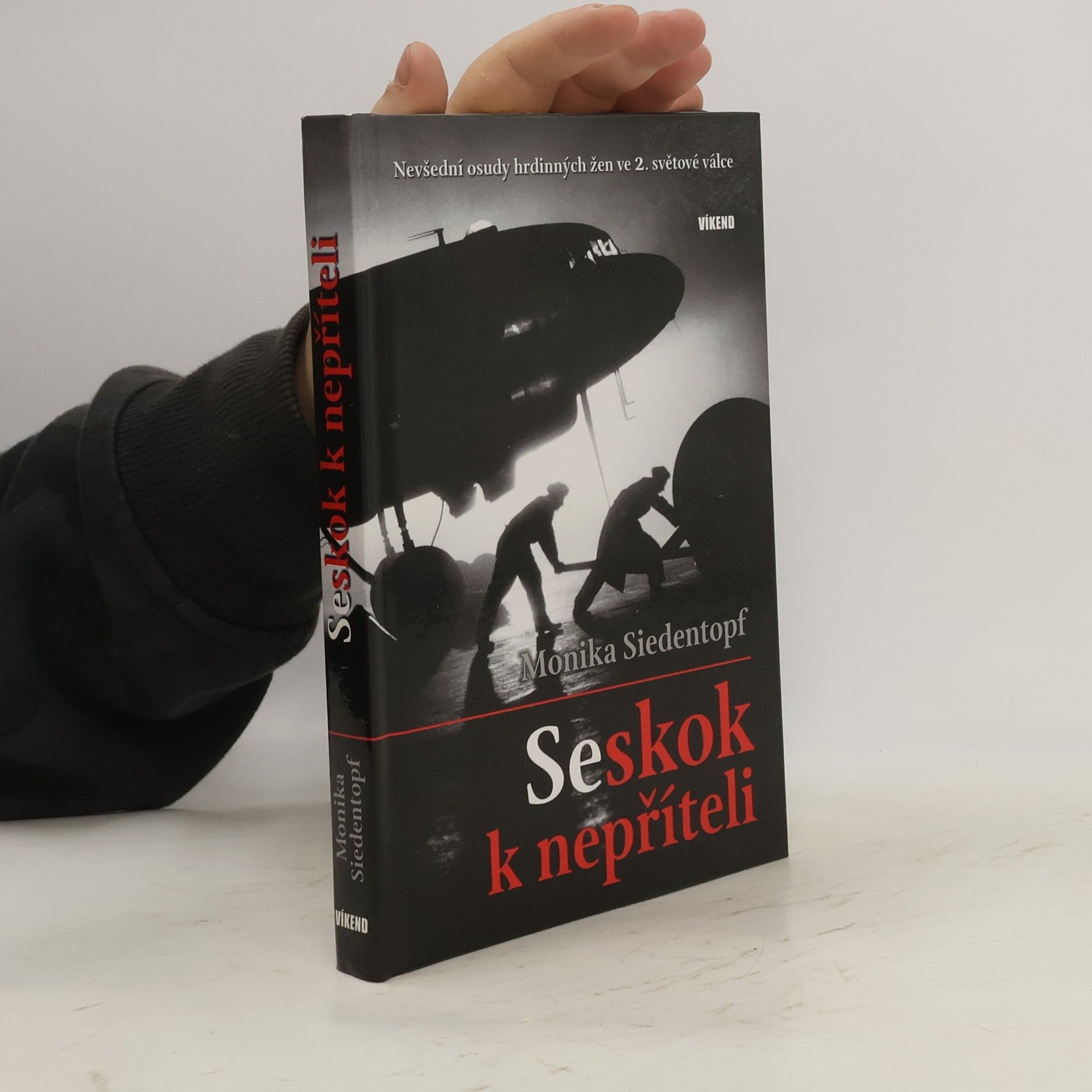 Monika Siedentopf Seskok k nepříteli