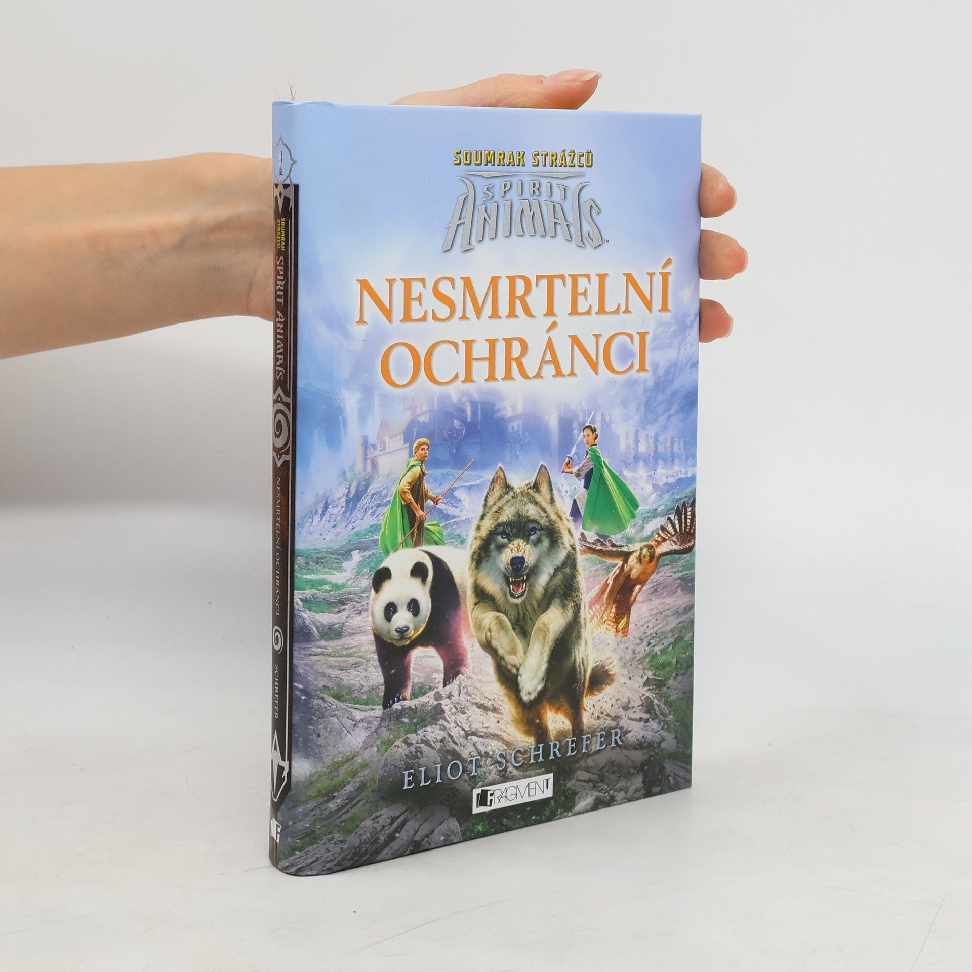 Eliot Schrefer Nesmrtelní ochránci