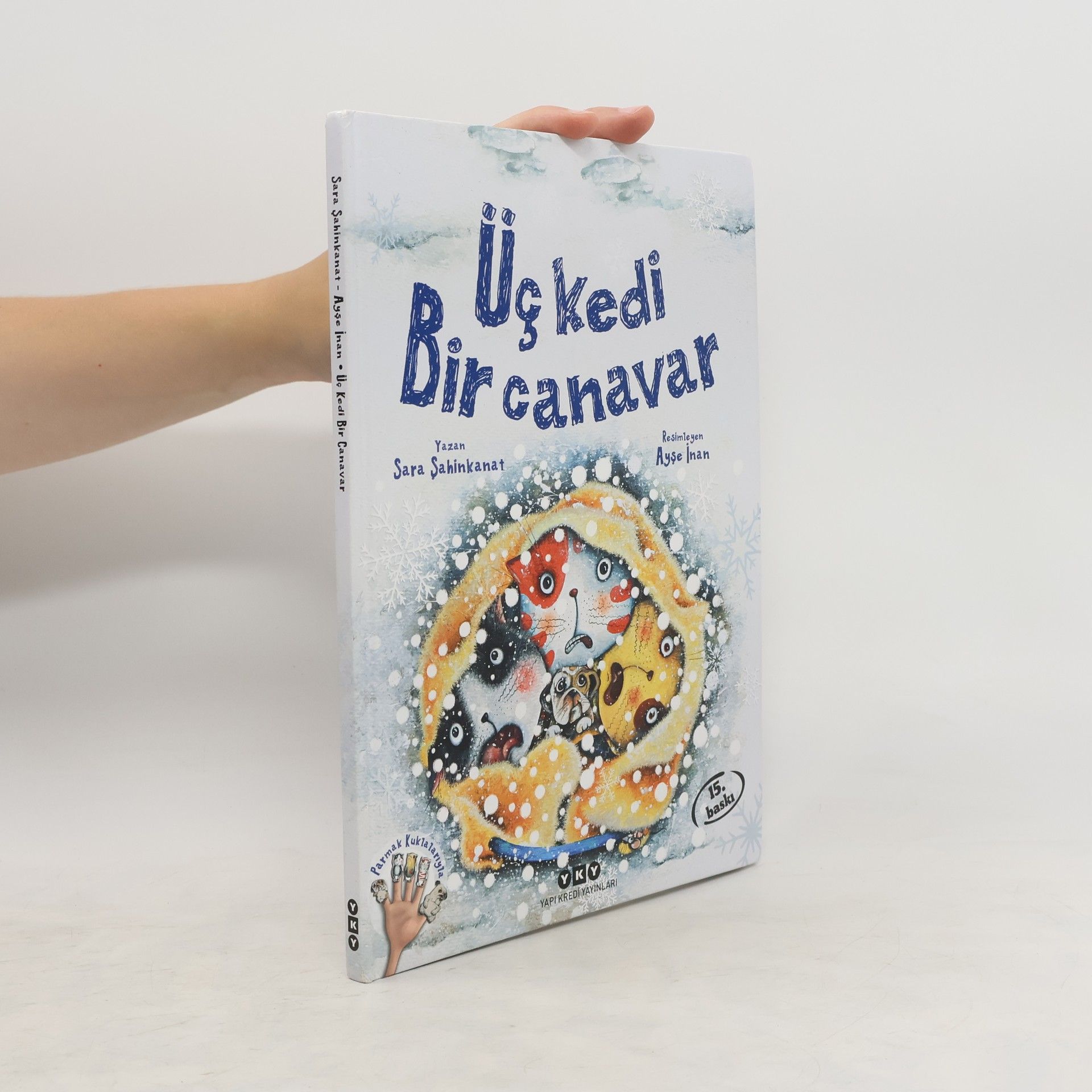 Sara Sahinkanat Üc Kedi Bir Canavar