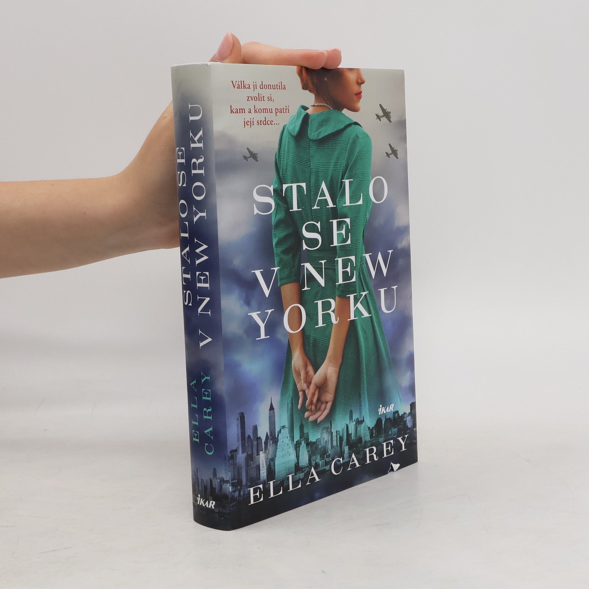 Ella Carey Stalo se v New Yorku