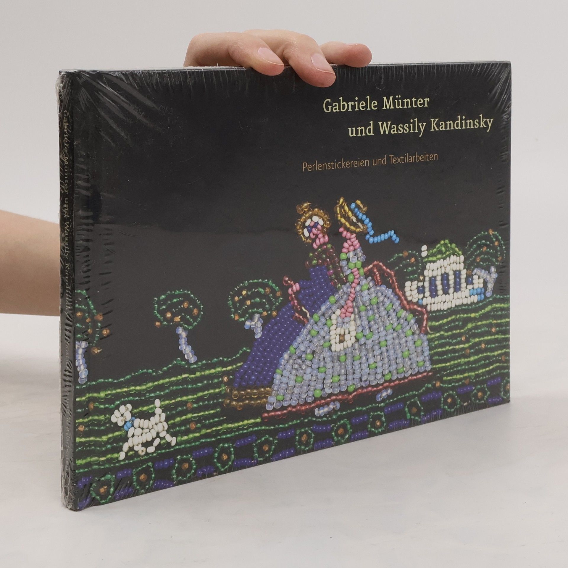 Gabriele Münter Perlenstickereien und Textilarbeiten
