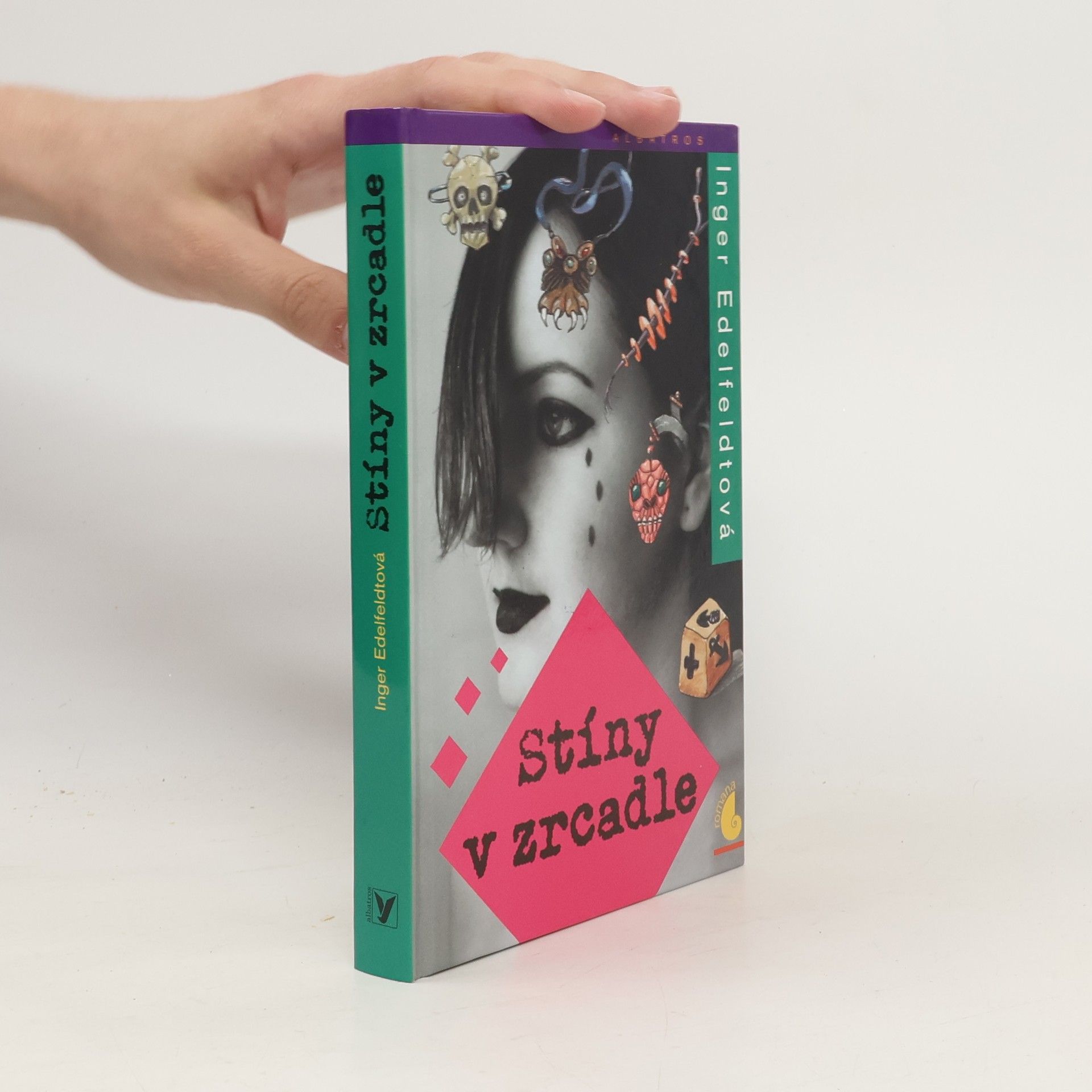 Inger Edelfeldt Stíny v zrcadle