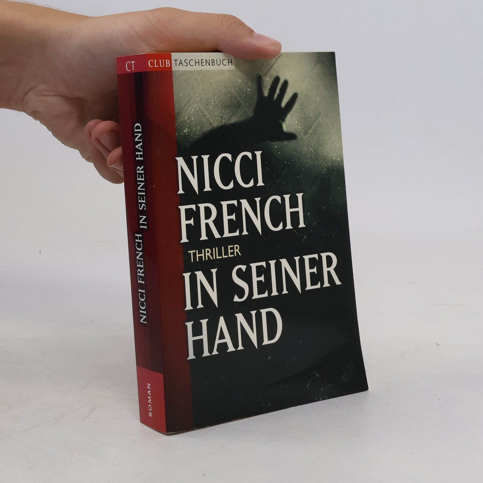 Nicci French In seiner Hand