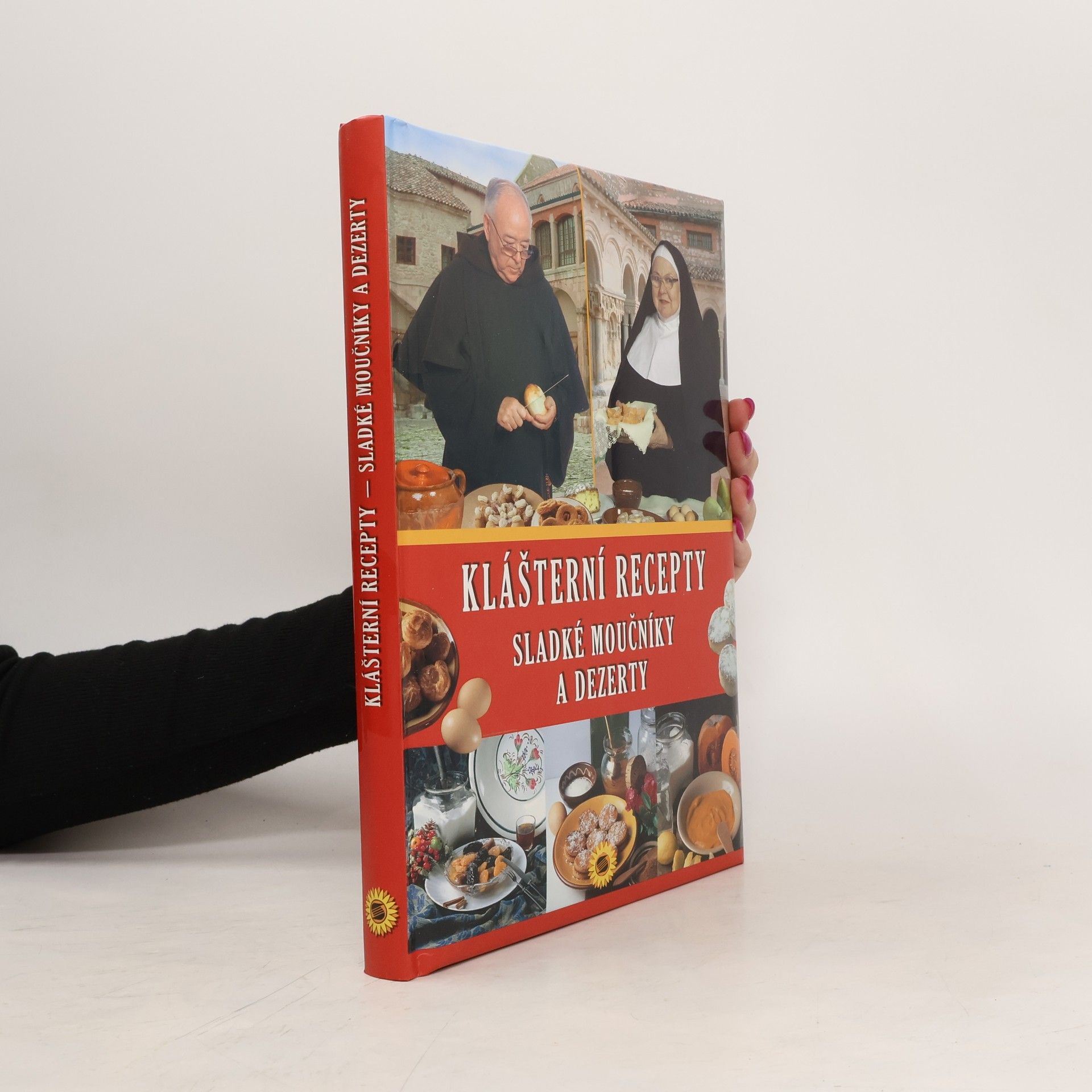 Autorenkollektiv Klášterní recepty. Sladké moučníky a dezerty
