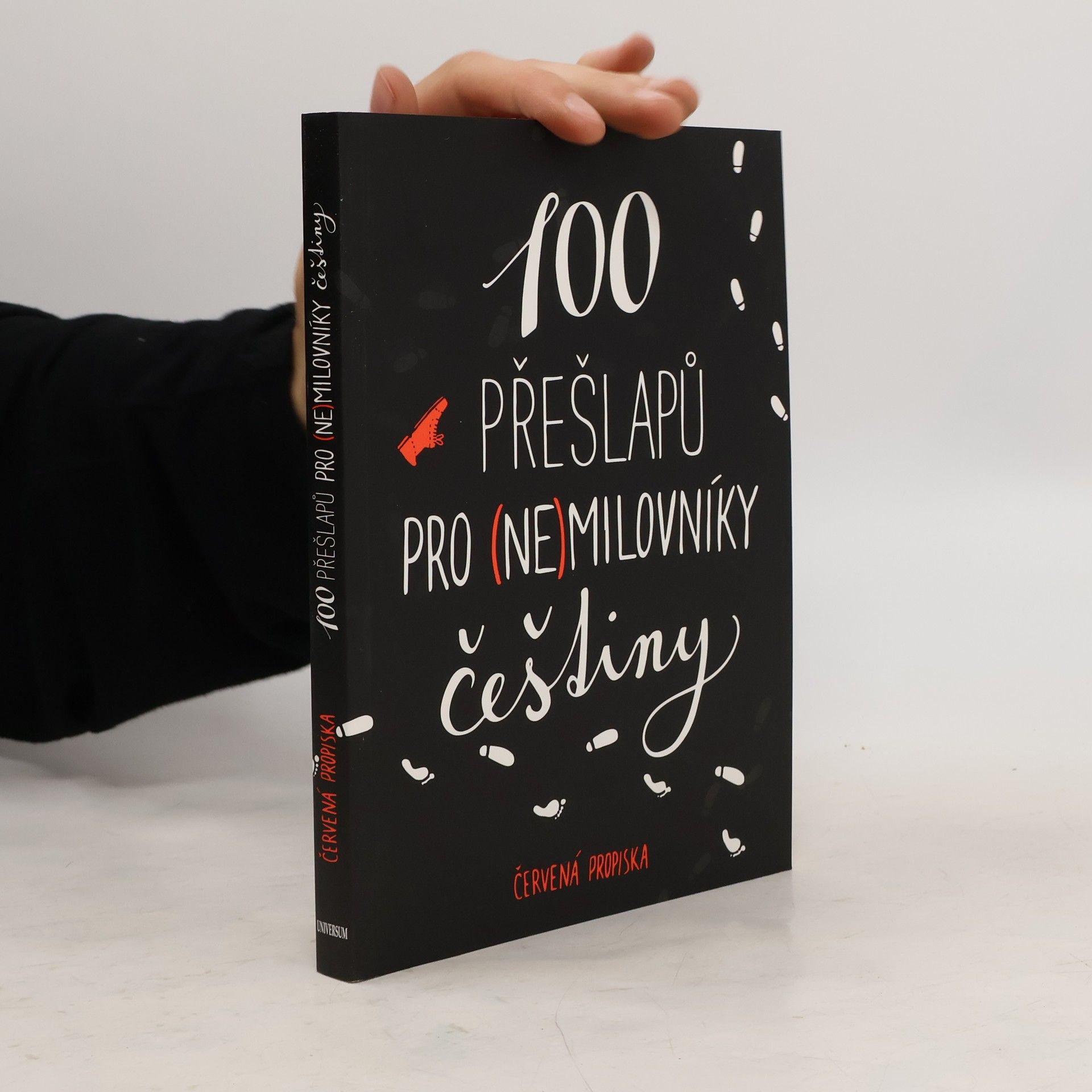 Červená propiska 100 přešlapů pro (ne)milovníky češtiny