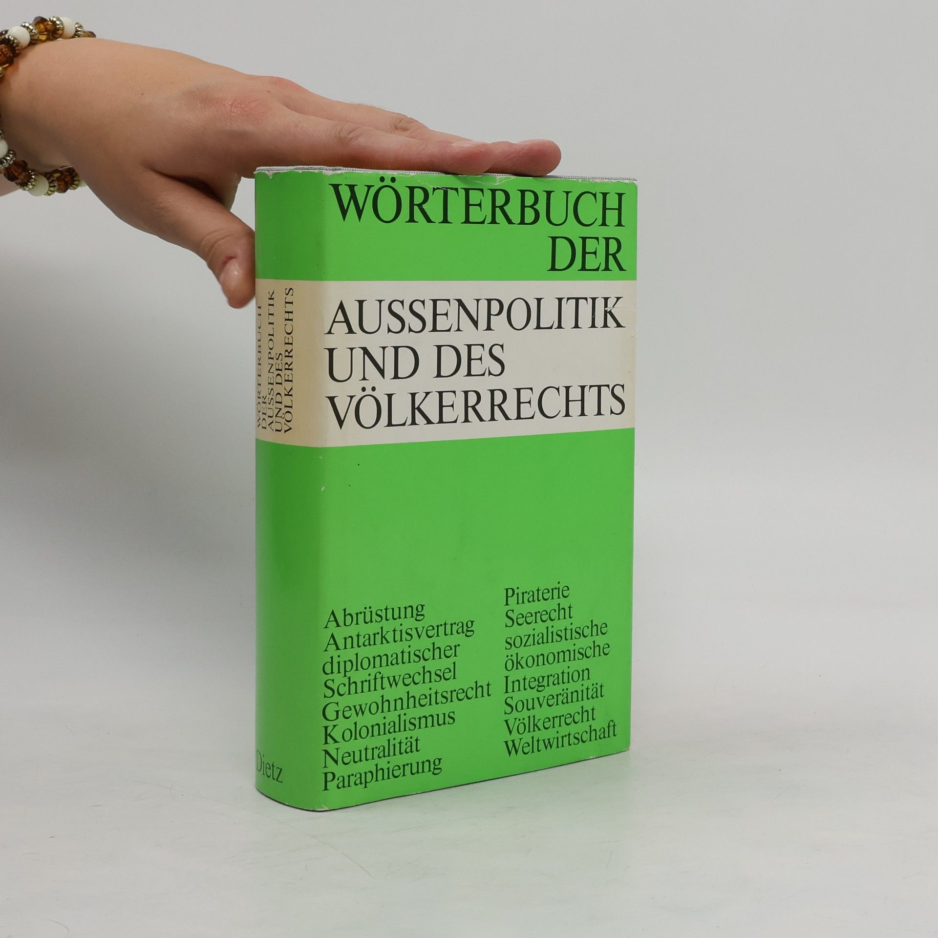 kolektiv Wörterbuch der Aussenpolitik und des Völkerrechts