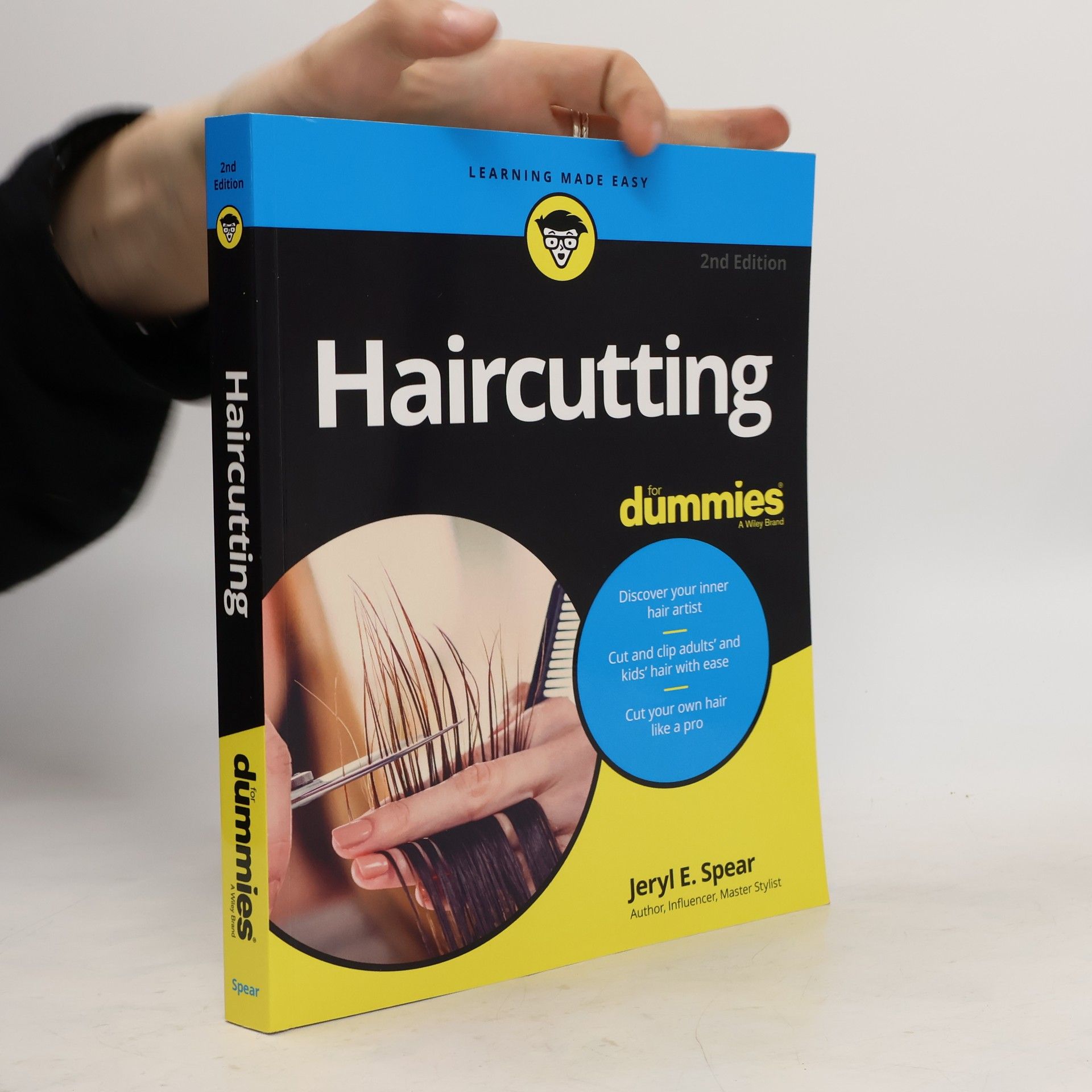 Jeryl E. Spear Haircutting For Dummies