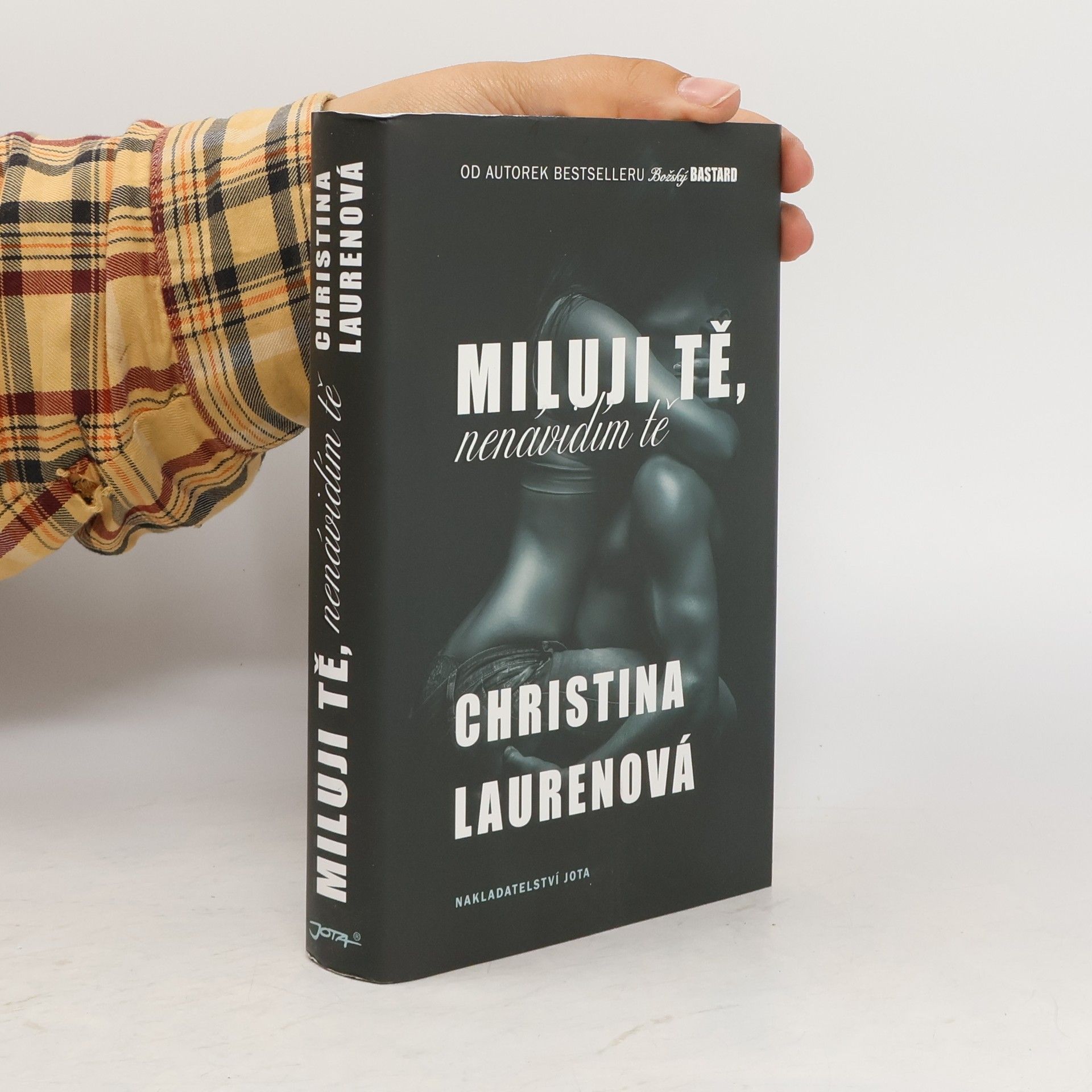 Christina Lauren Miluji tě, nenávidím tě