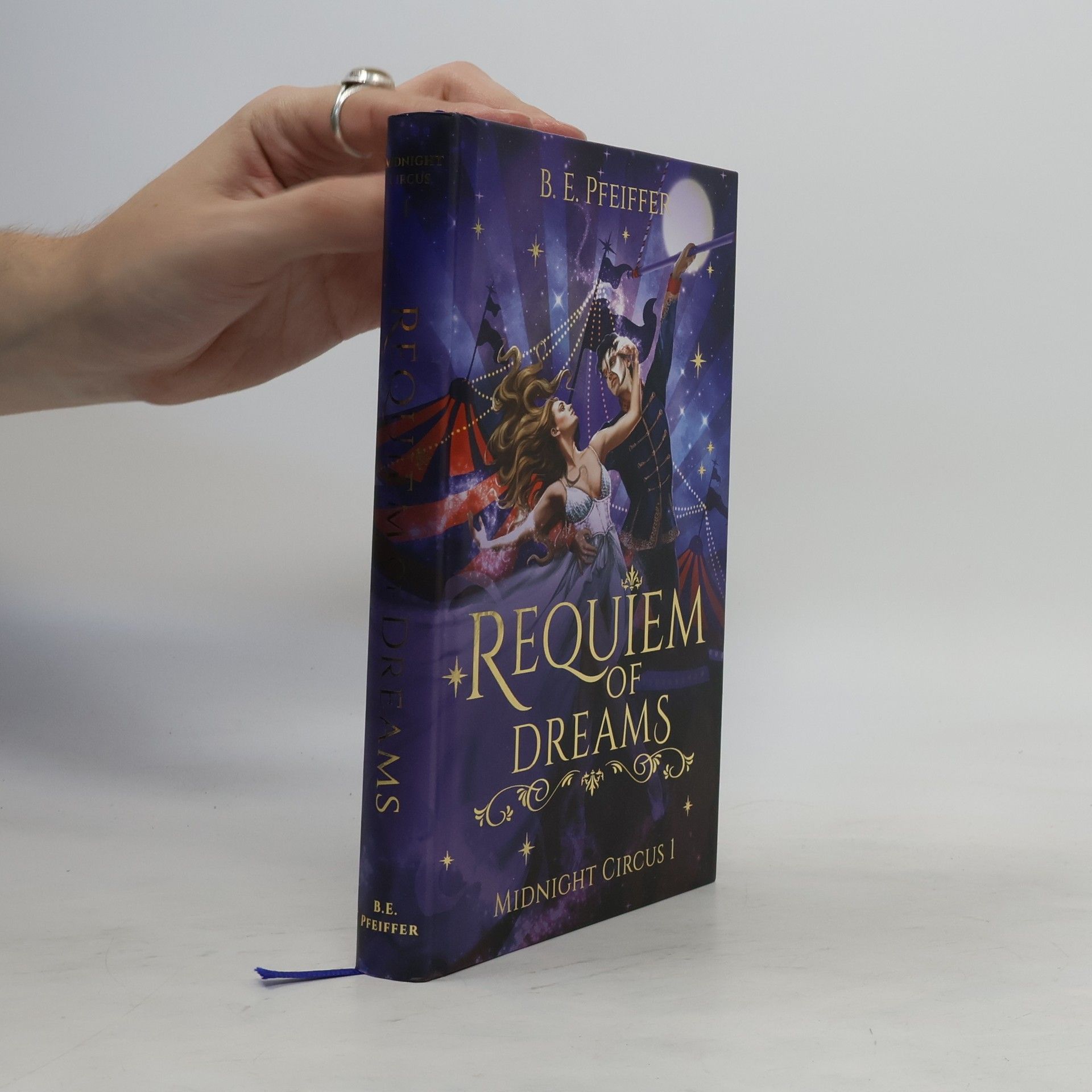 Bettina Pfeiffer Midnight Circus - Requiem of Dreams