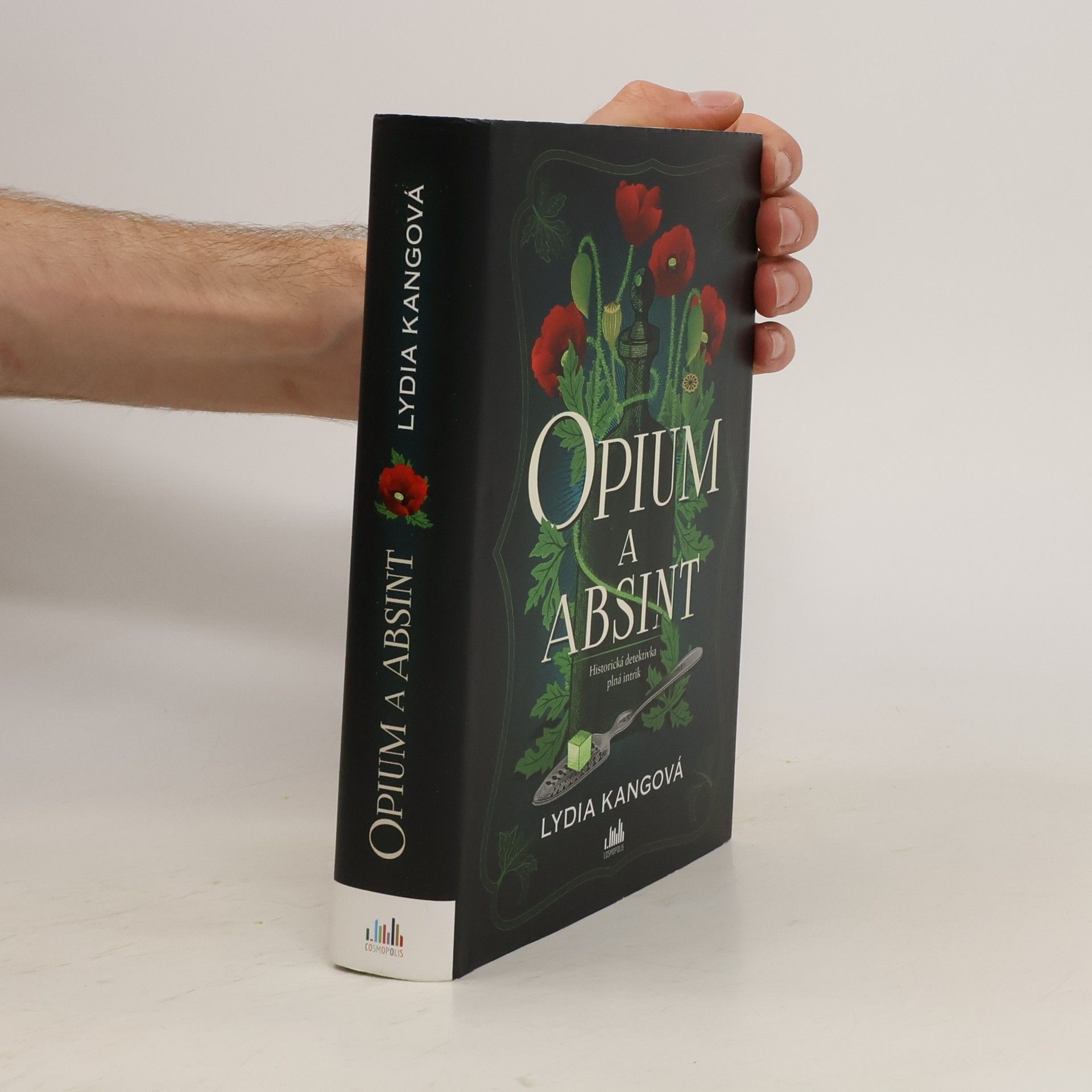 Lydia Kang Opium a absint
