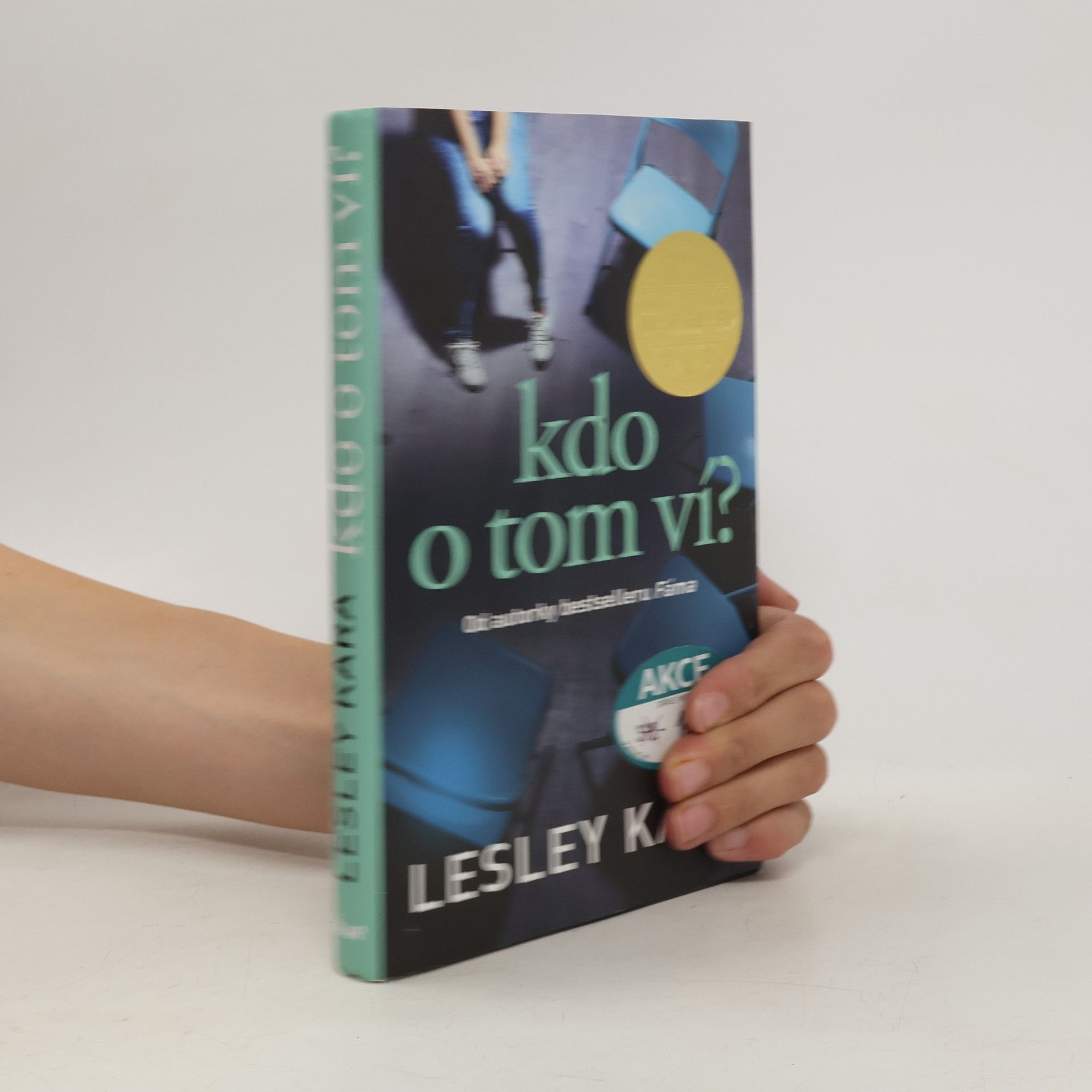 Lesley Kara Kdo o tom ví?