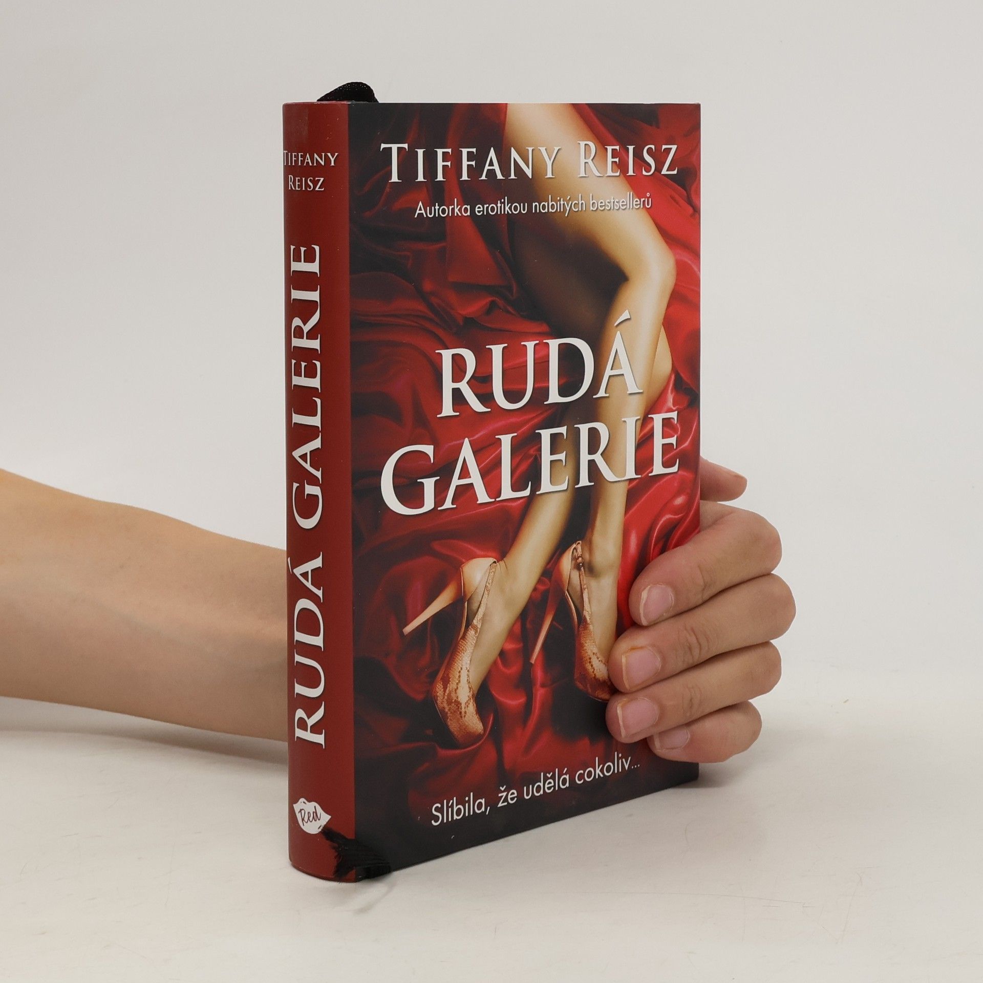 Tiffany Reisz Rudá galerie