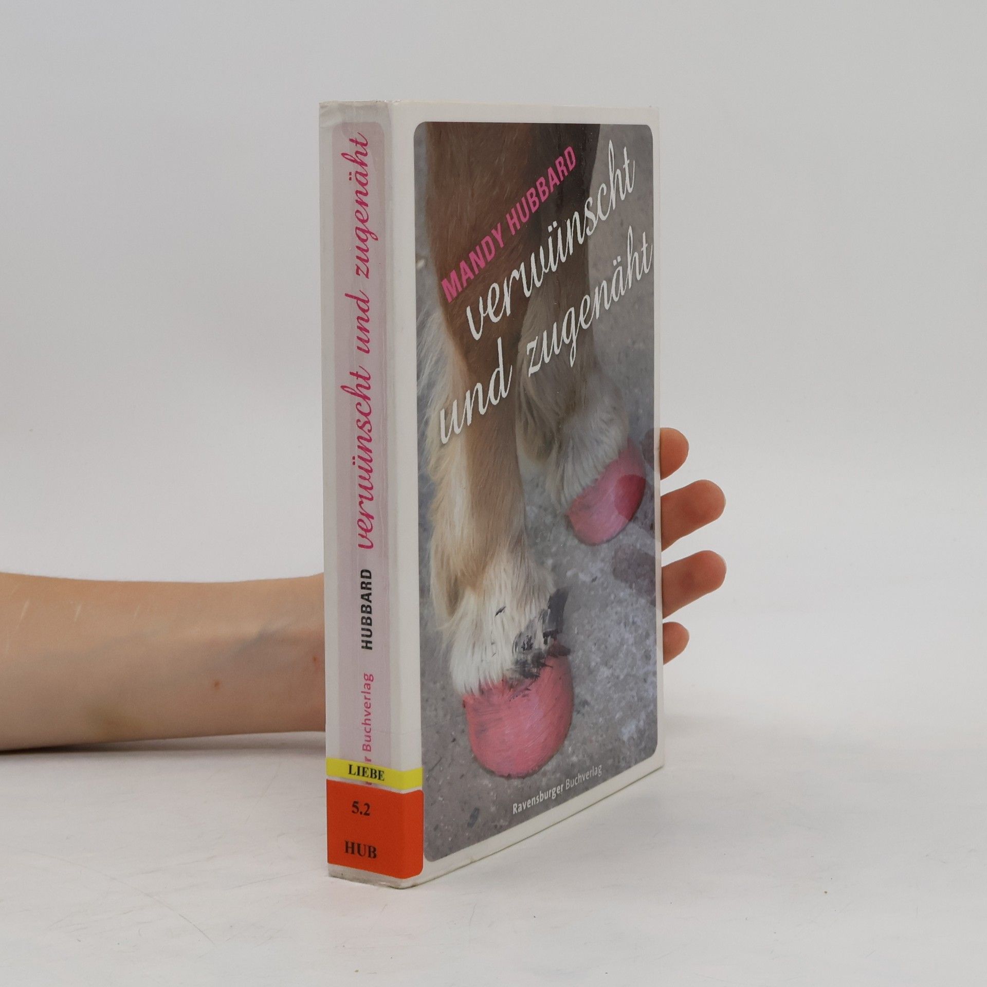 Amanda Hubbard Verwünscht und zugenäht