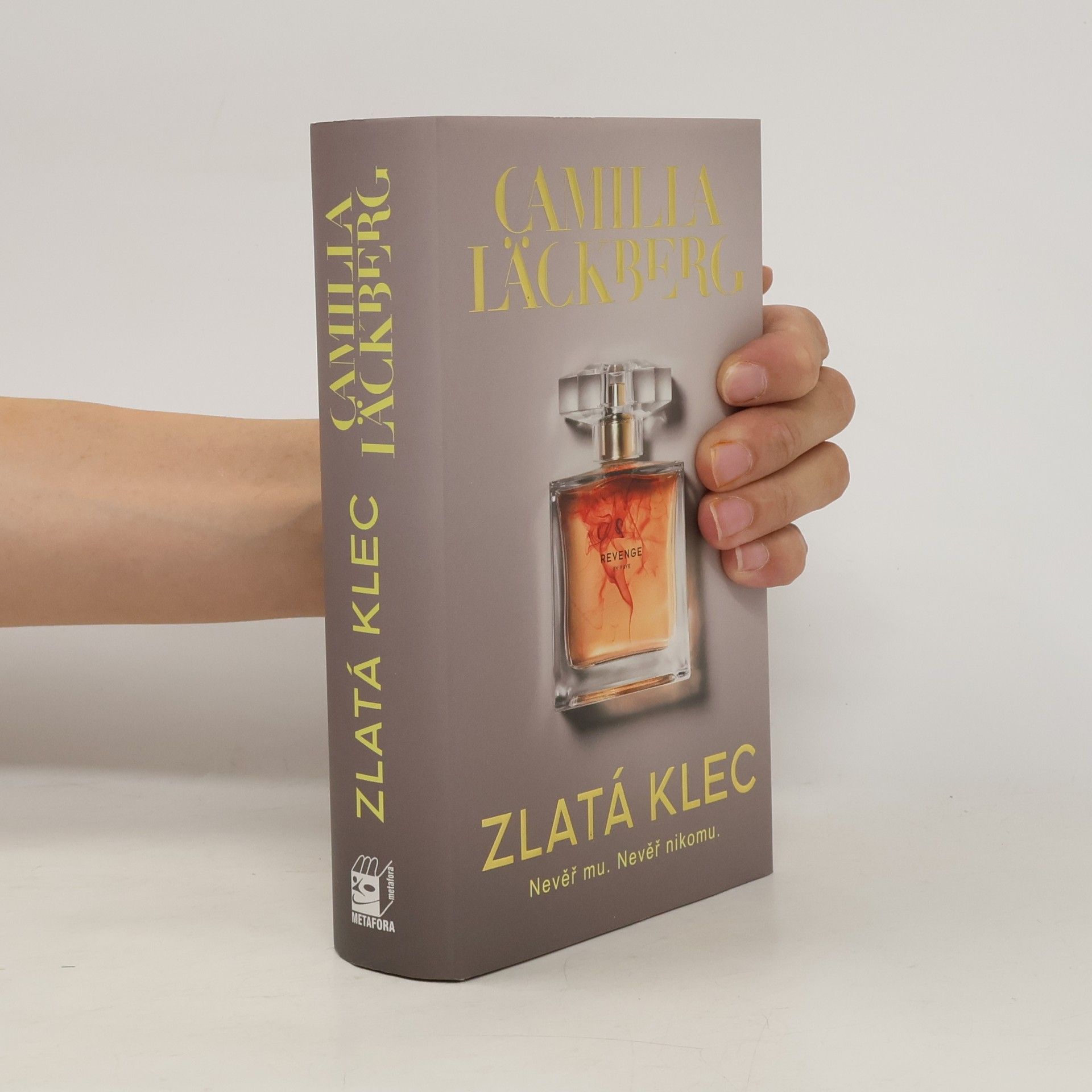 Camilla Läckberg Zlatá klec