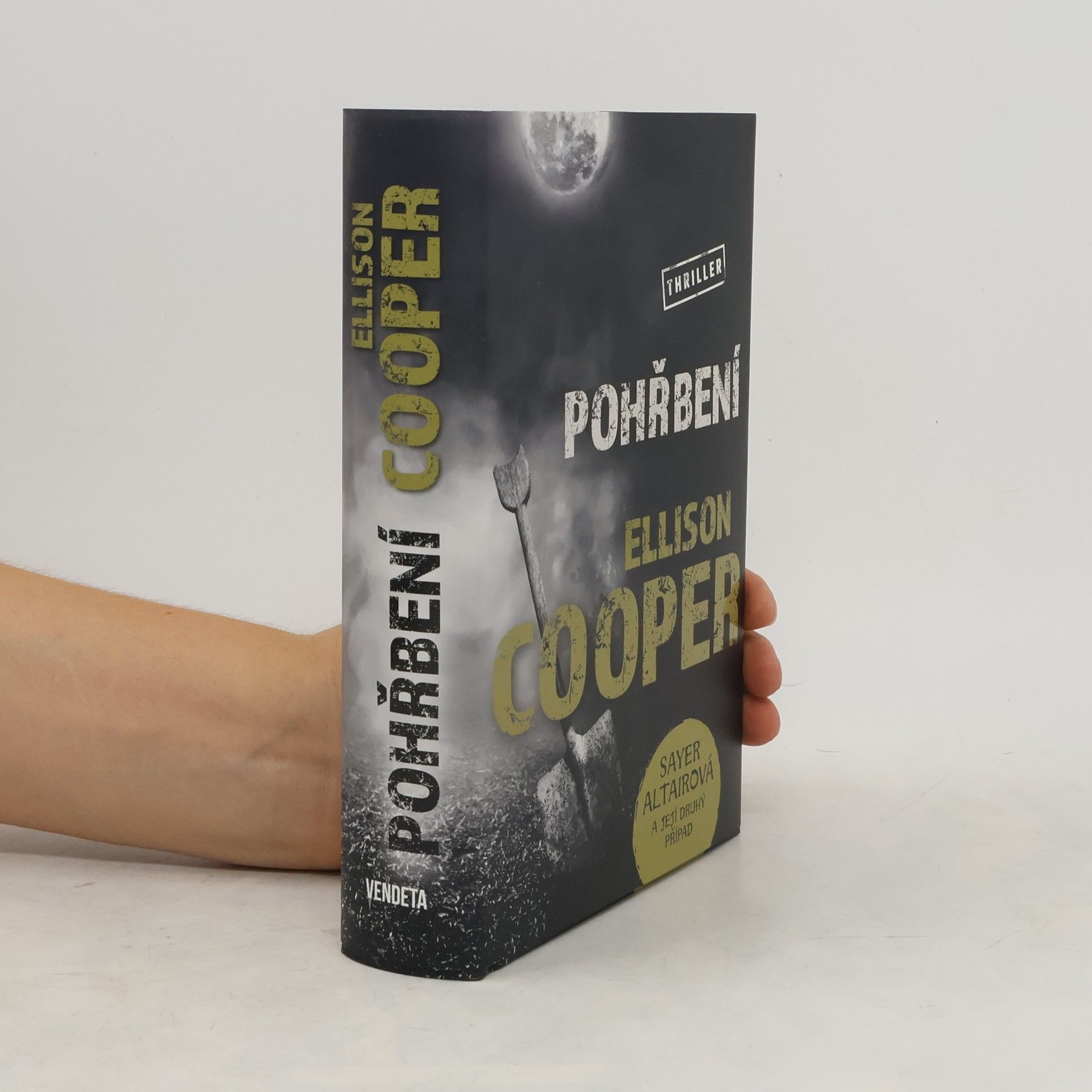 Ellison Cooper Pohřbení
