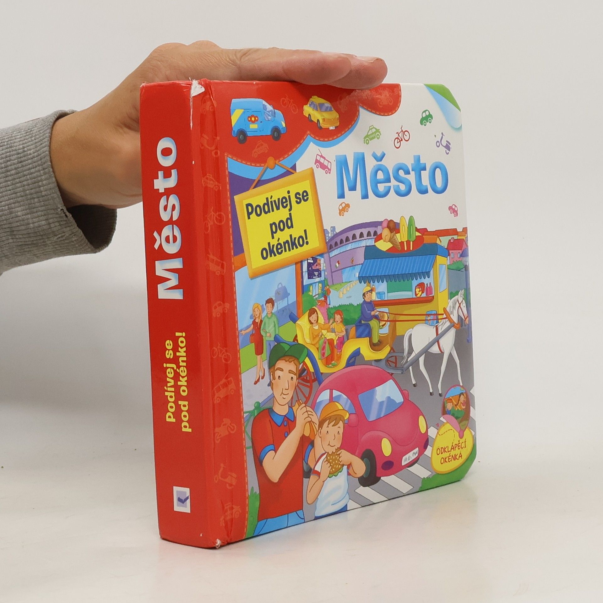 kolektiv Město - Podívej se pod okénko!