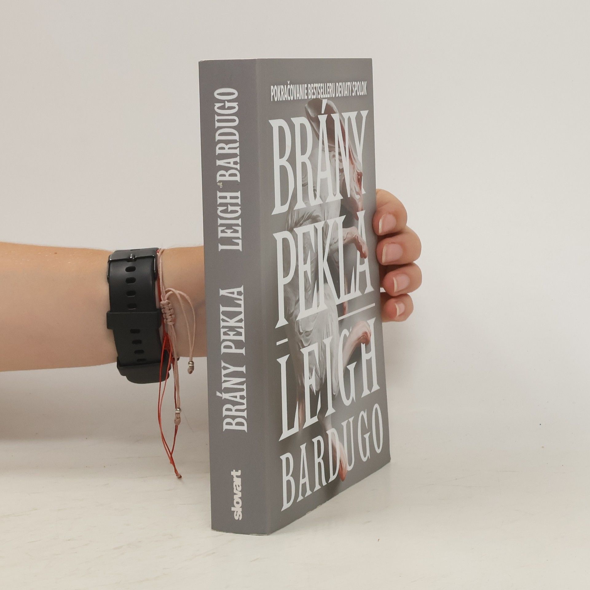 Leigh Bardugo Brány pekla