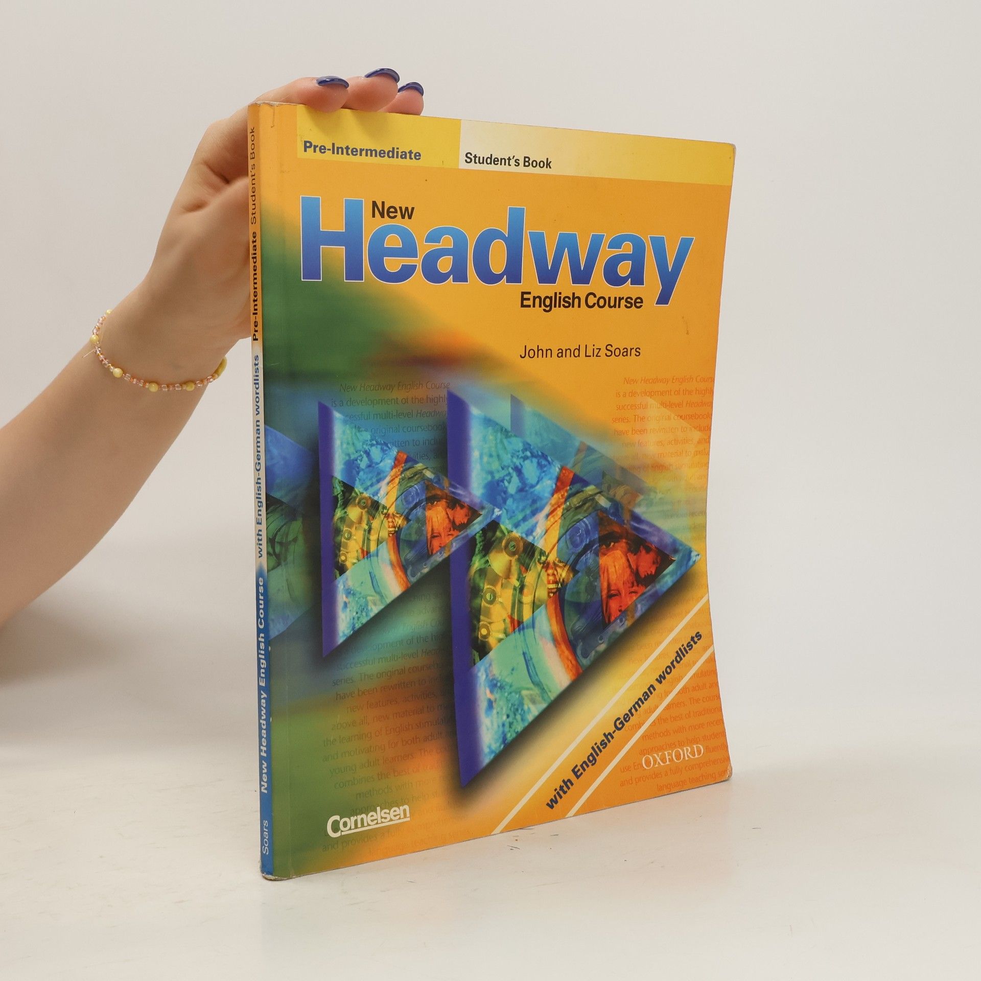 Liz Soars New Headway English Course - Pre-Intermediate