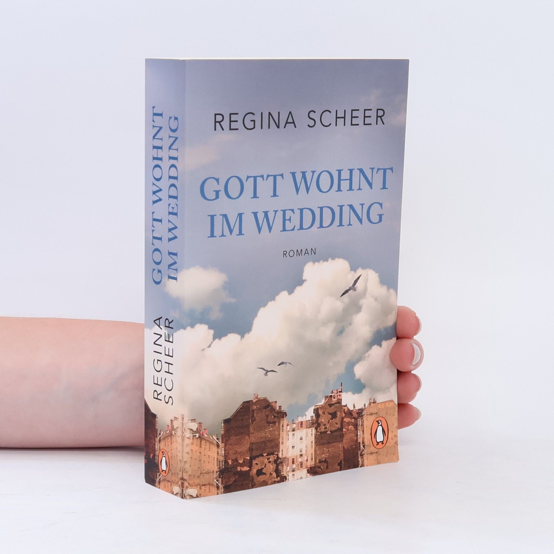 Regina Scheer Gott Wohnt Im Wedding