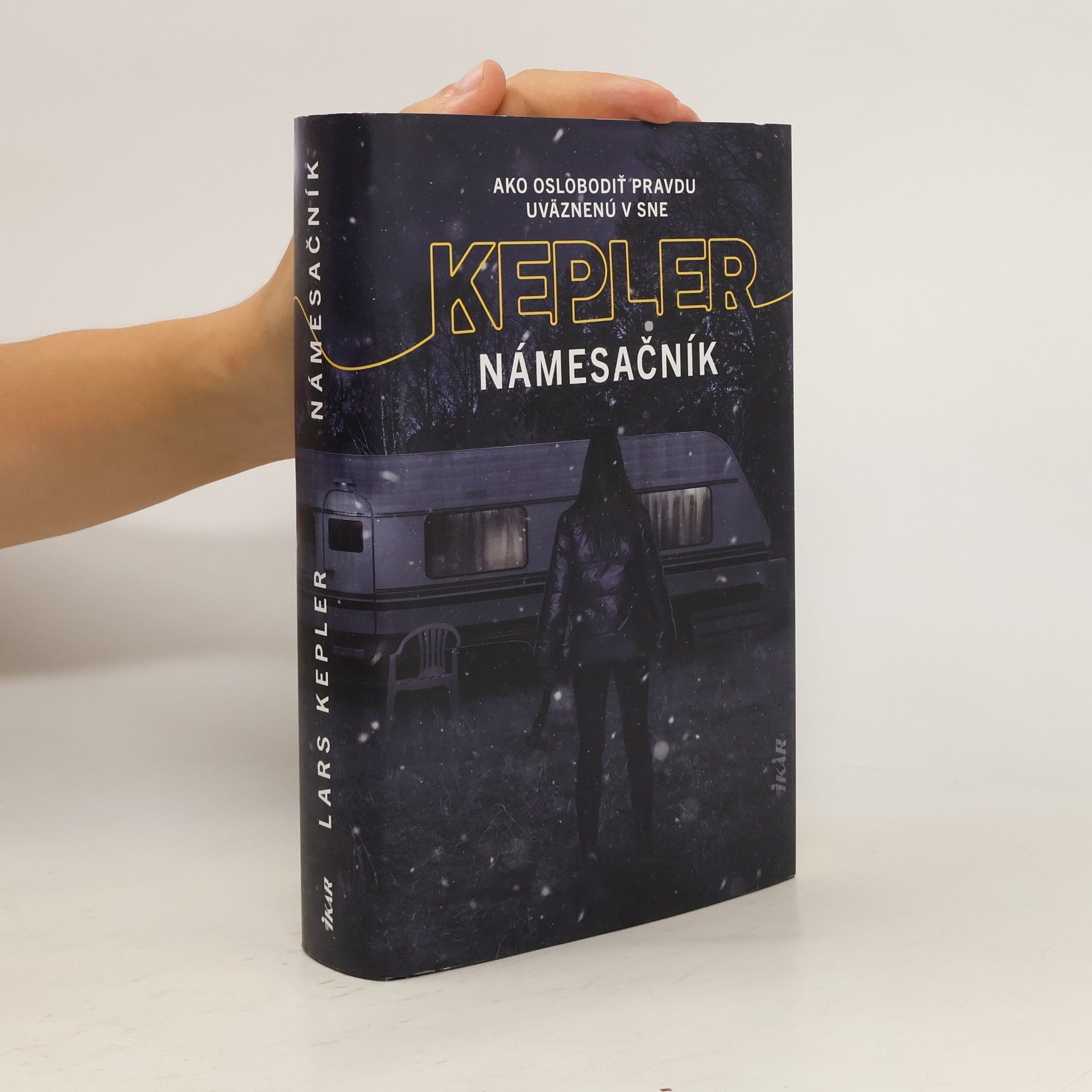 Lars Kepler Námesačník