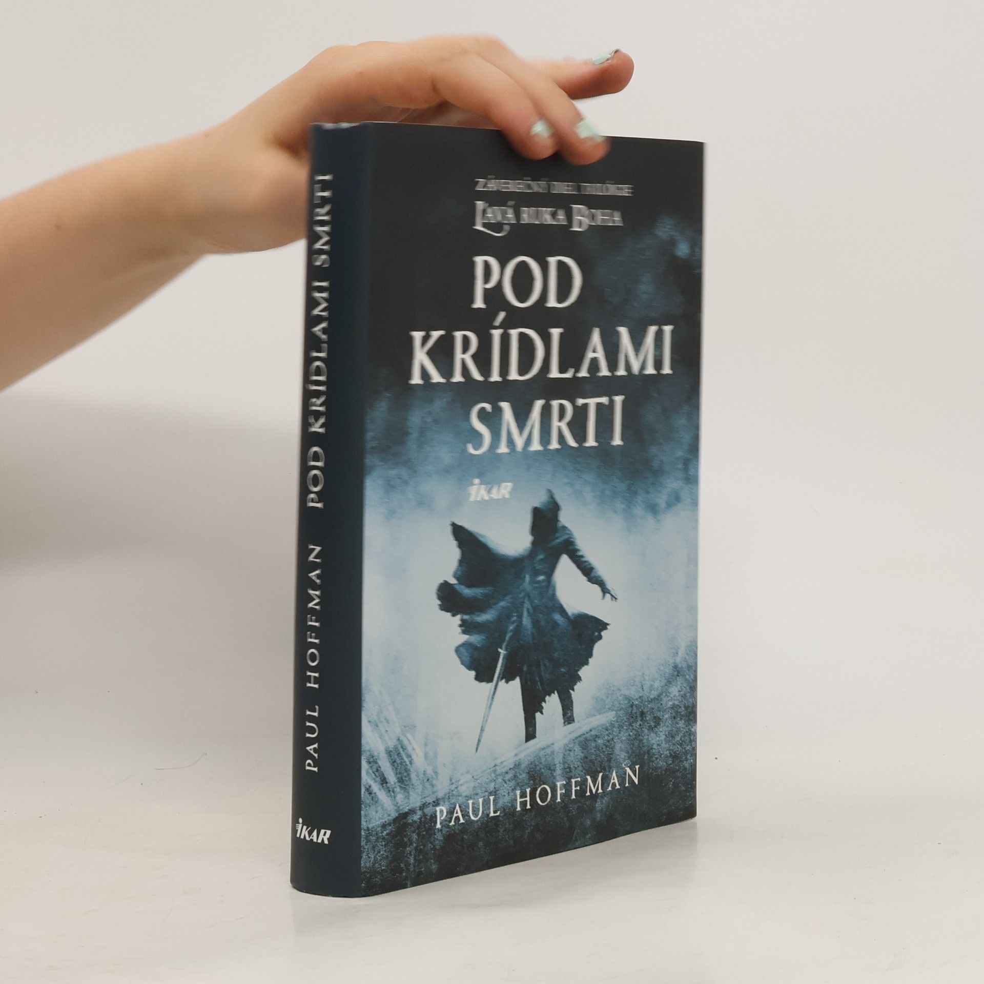 Paul Hoffman Pod krídlami smrti