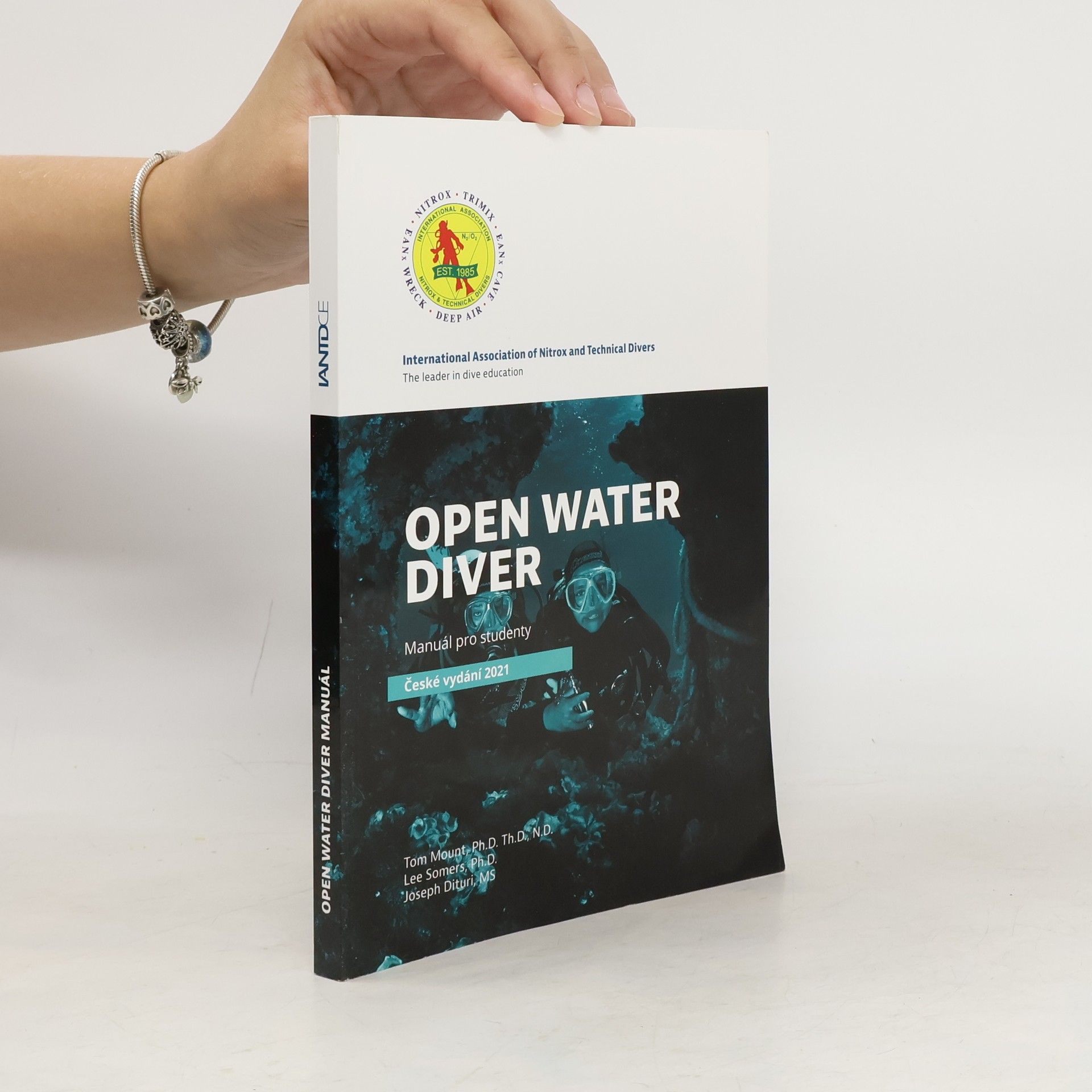 Autorenkollektiv Open Water Diver. Manuál pro studenty