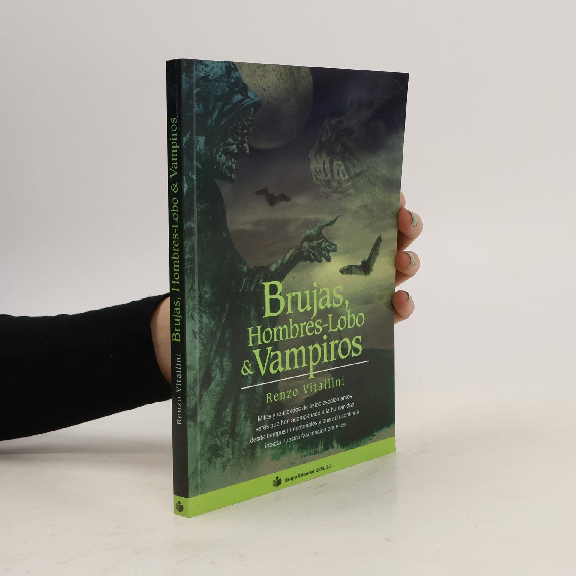 Renzo Vitallini Brujas, Hombres - Lobo & Vampiros