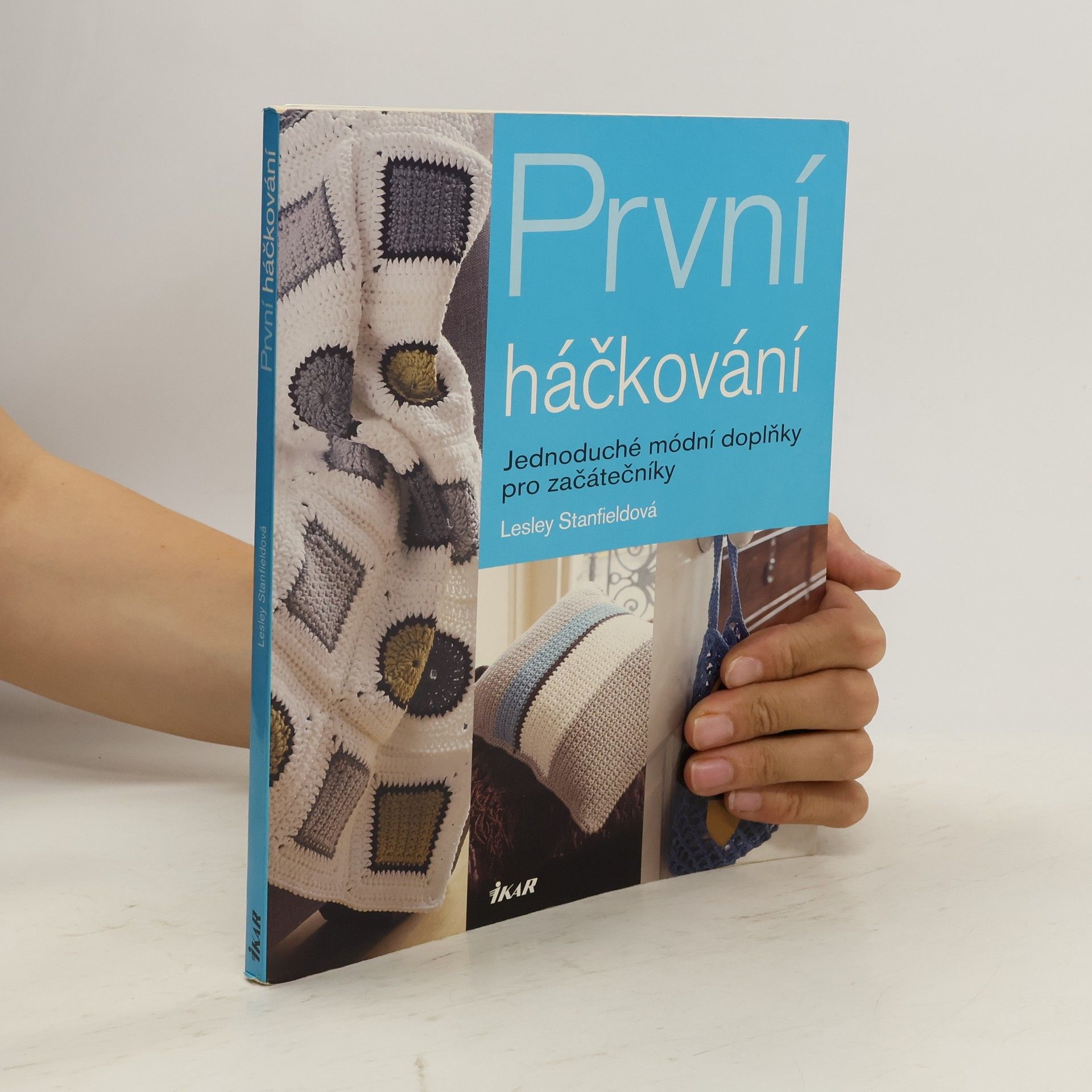 Lesley Stanfield První háčkování