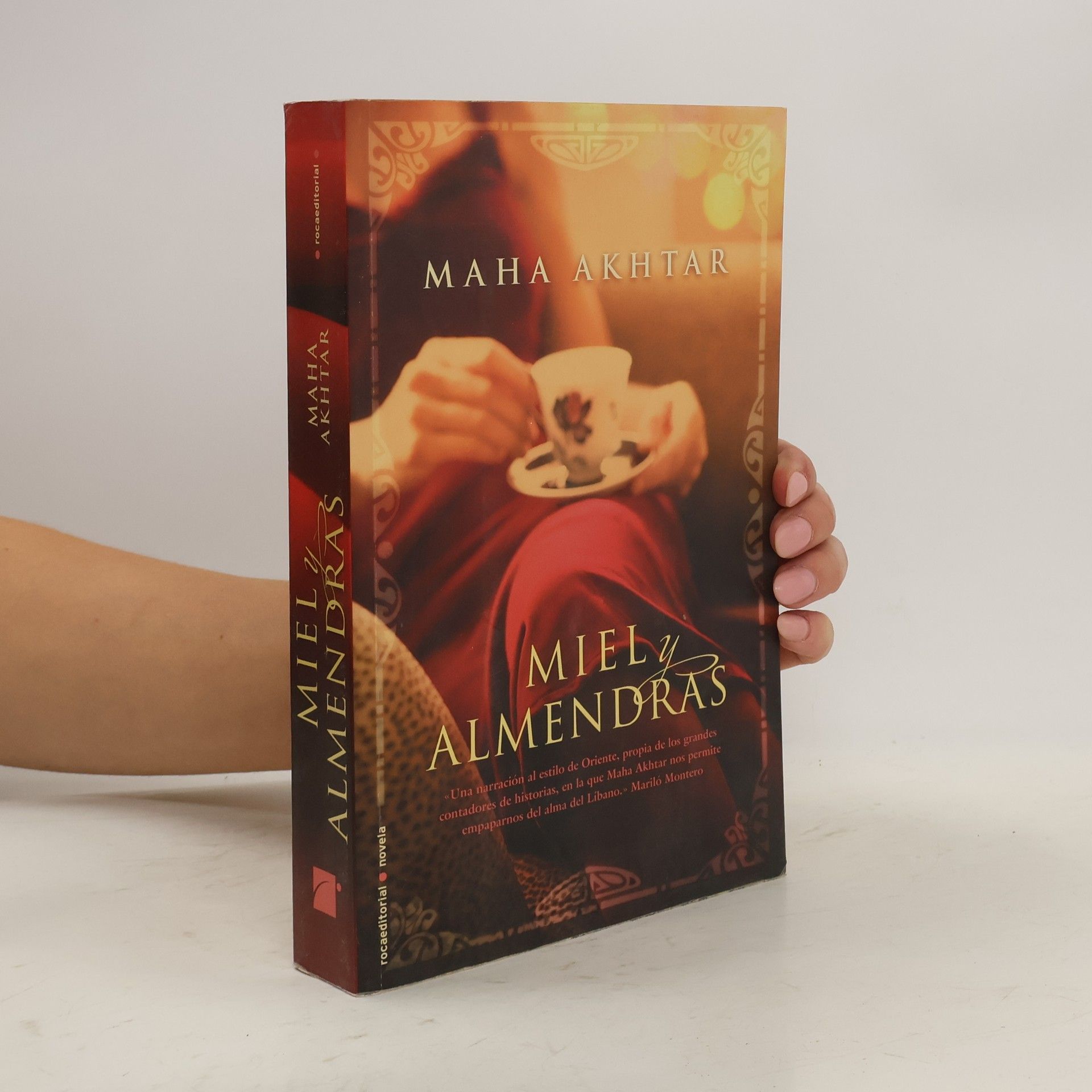 Maha Akhtar Miel y Almendras