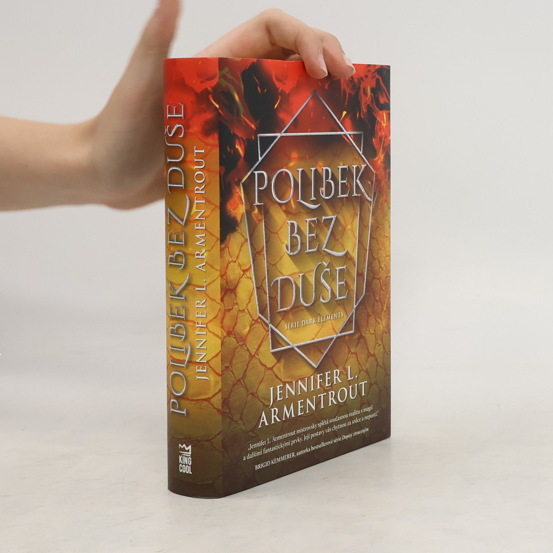 Jennifer L. Armentrout Polibek bez duše