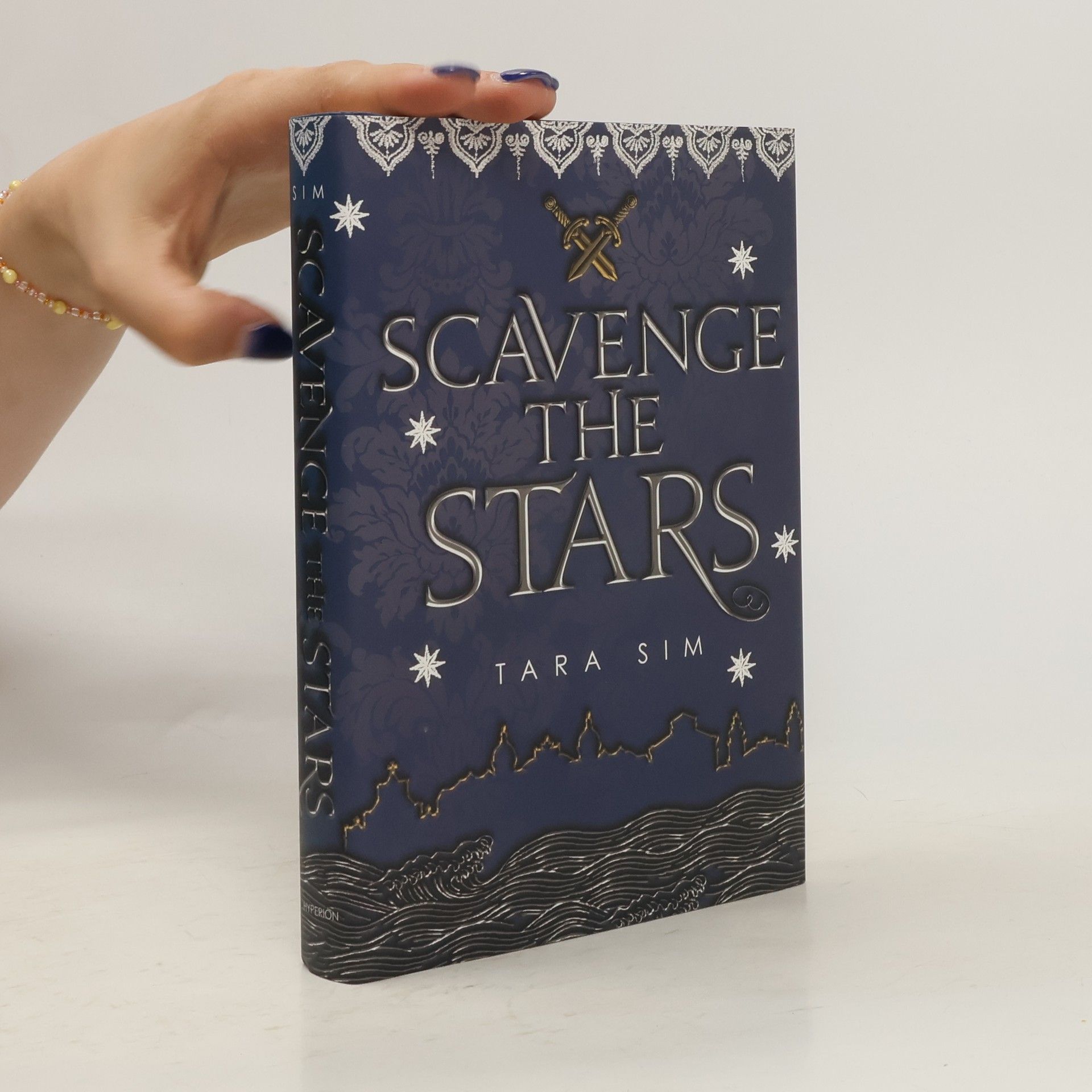 Tara Sim Scavenge the Stars