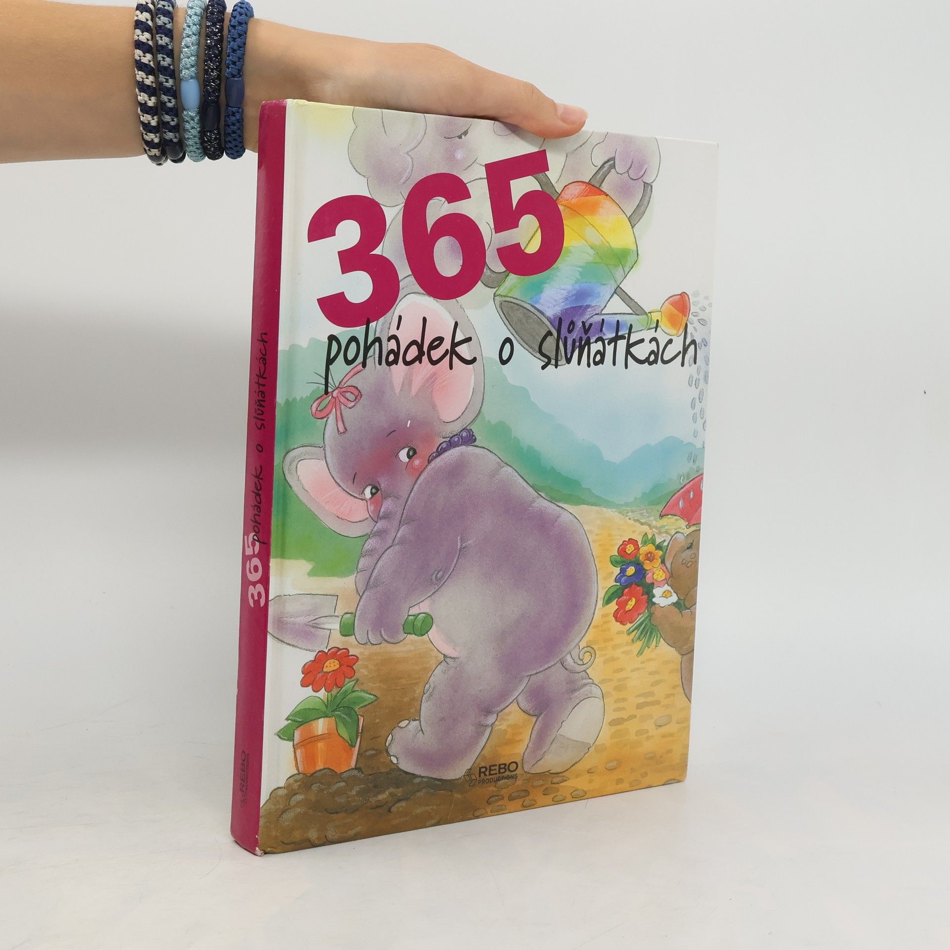 Vogl Christl 365 pohádek o slůňátkách