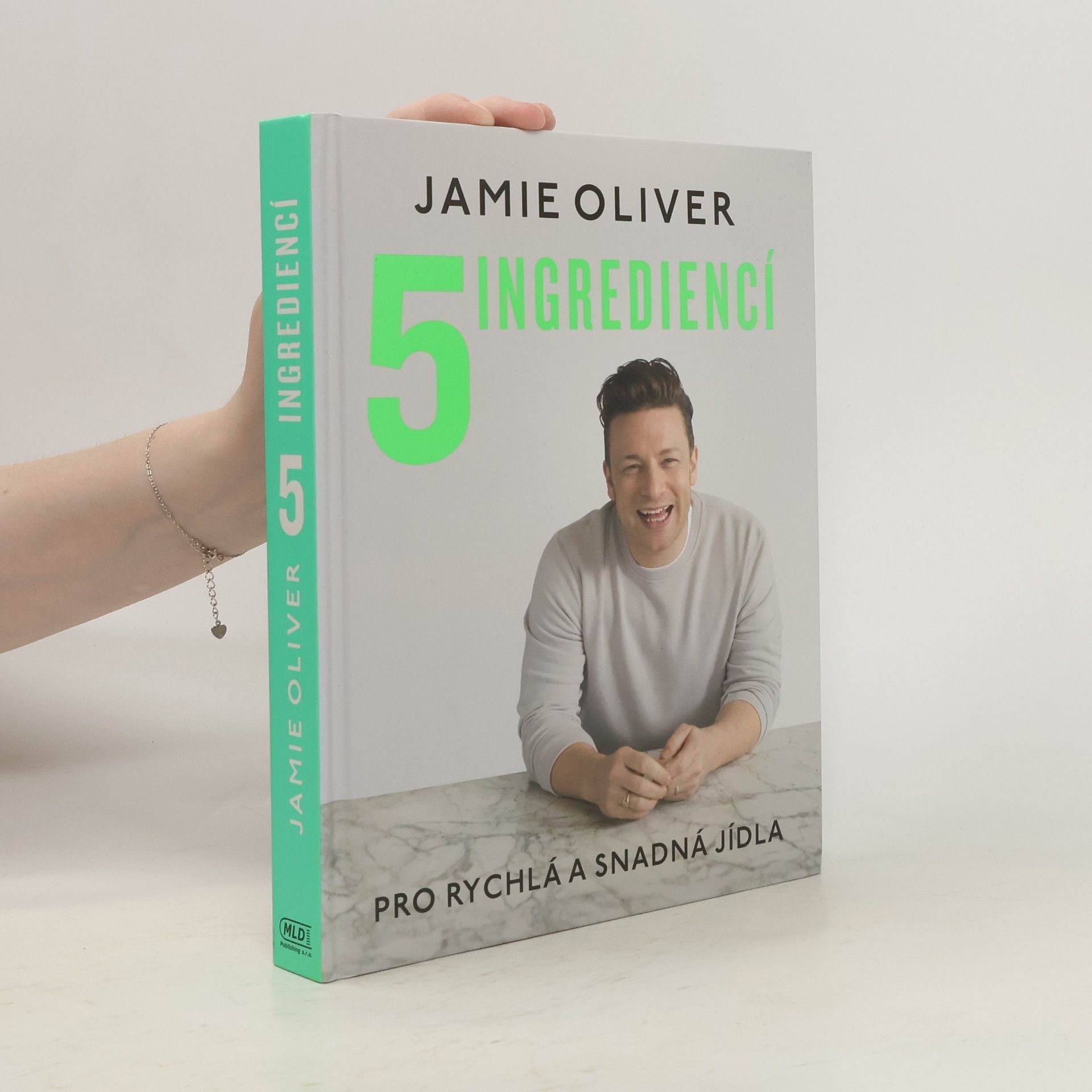 Jamie Oliver 5 ingrediencí pro rychlá a snadná jídla