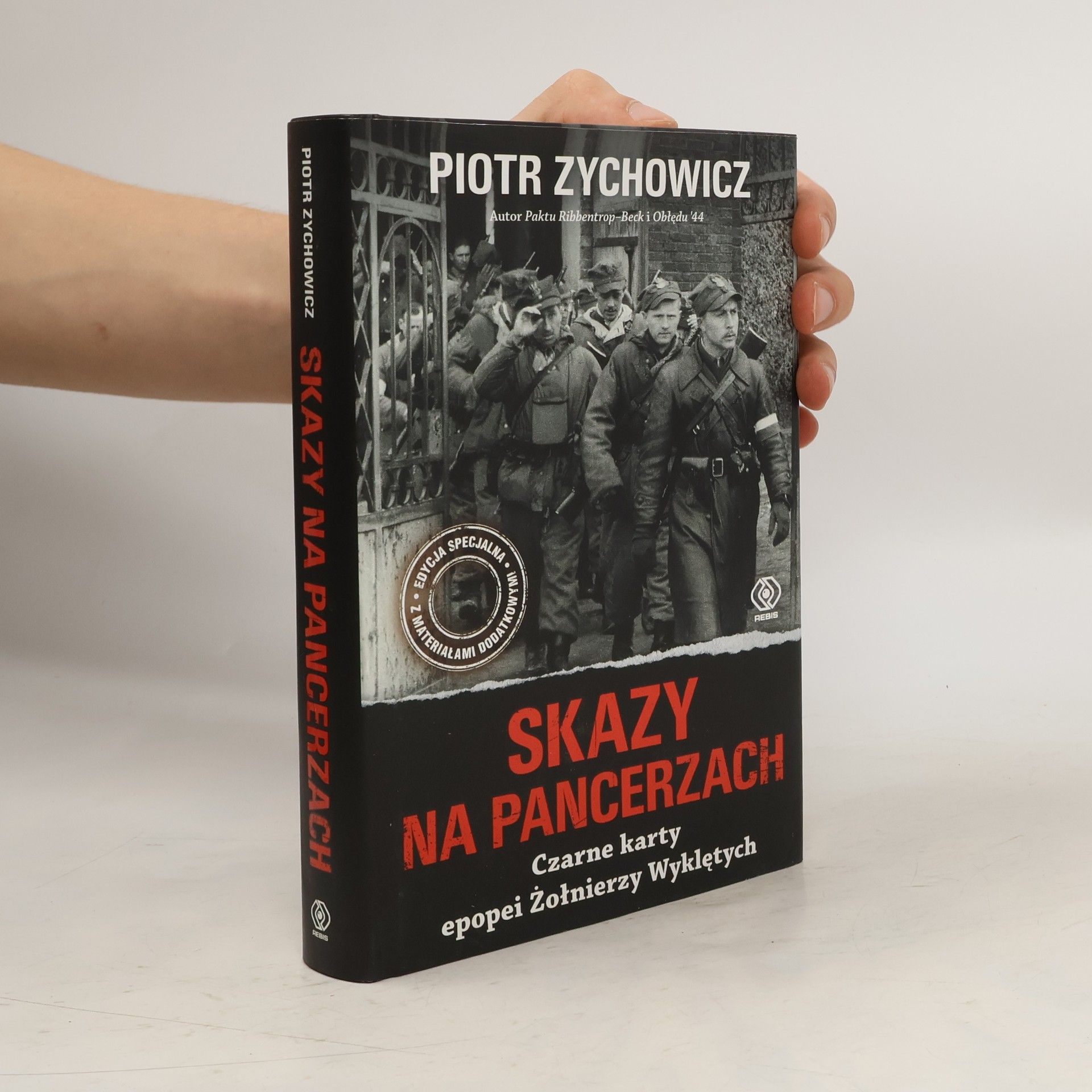 Piotr Zychowicz Skazy na pancerzach TW