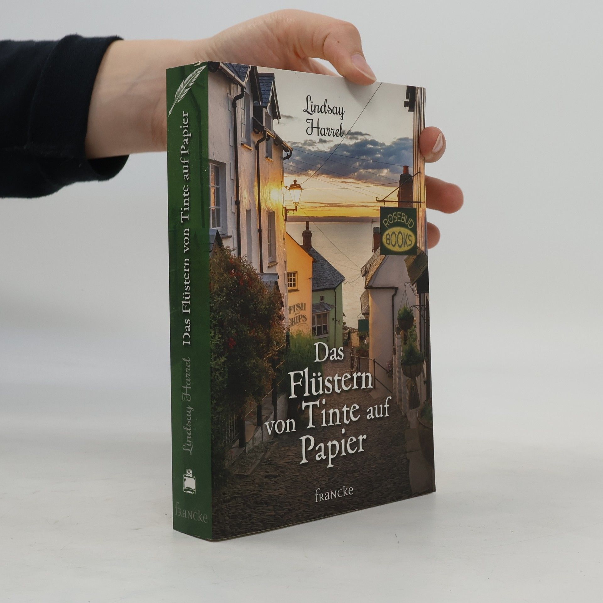 Lindsay Harrel Das Flüstern von Tinte auf Papier