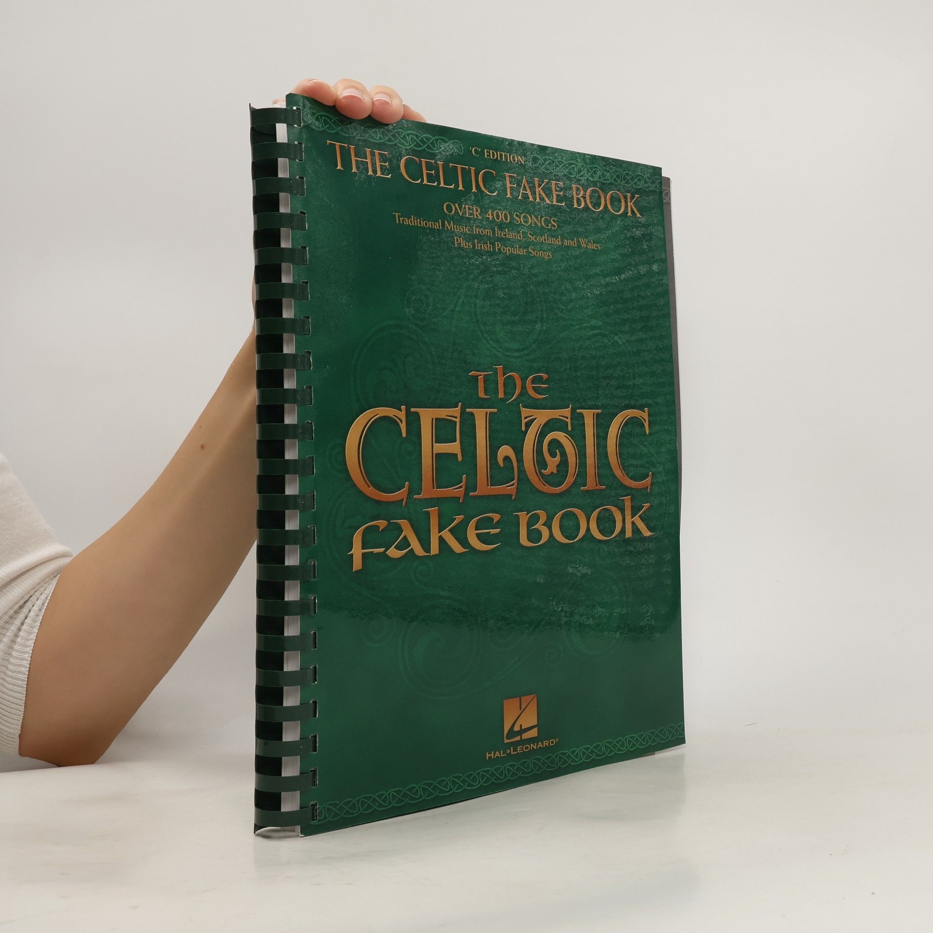 Hal Leonard Corp The Celtic Fake Book. C Edition