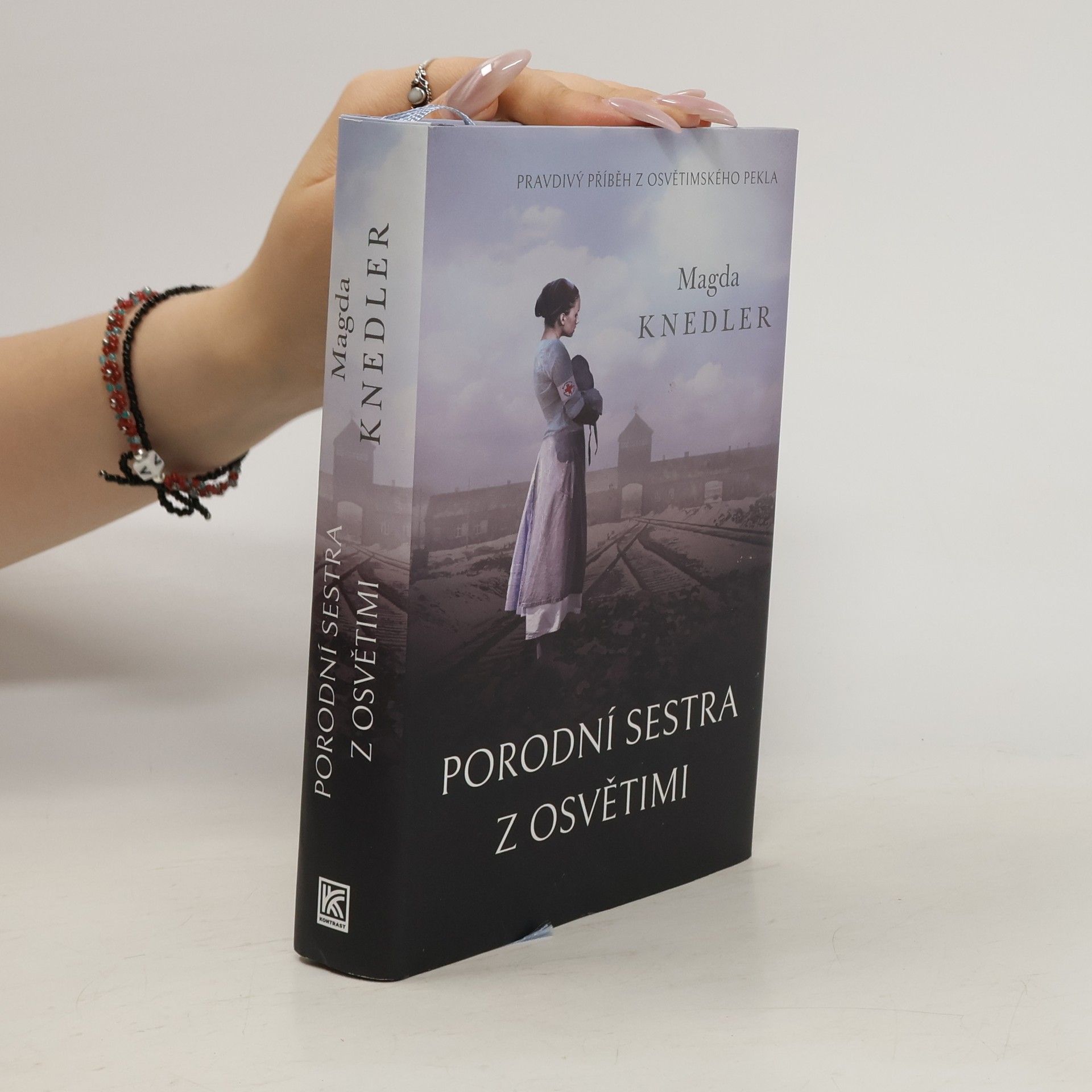 Magdalena Knedler Porodní sestra z Osvětimi